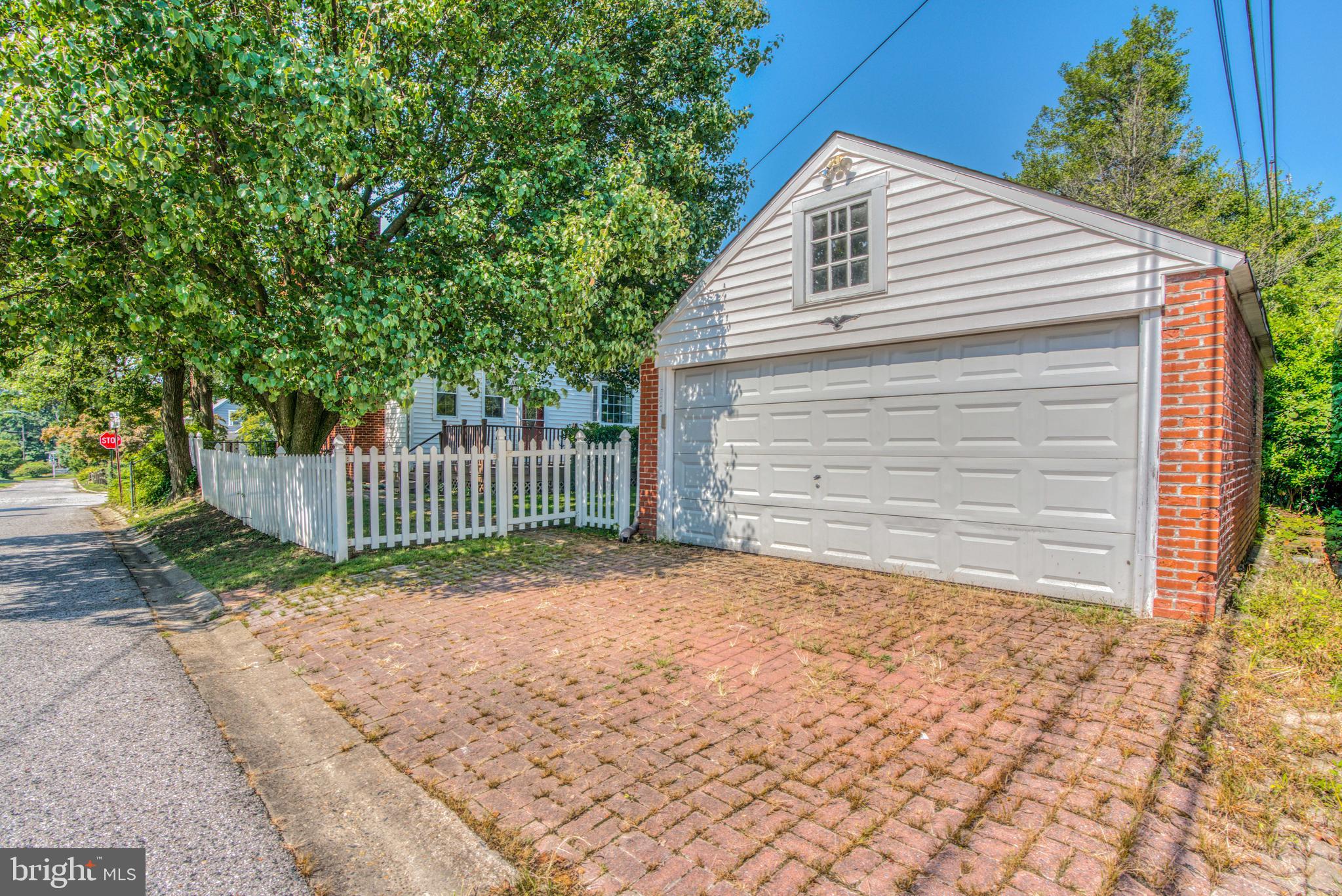 PARKVILLE - Residential