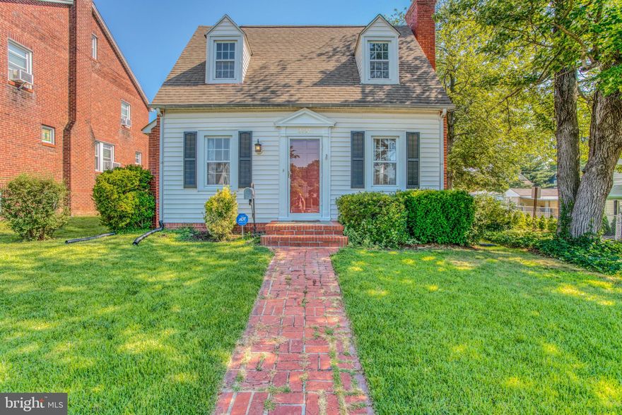 THIS PARKVILLE HOME IS DEFINITELY ONE TO SEE AND OFFERS A HUGE 2-STORY ADDITION, 3 BEDROOMS, 2.5 BATHS AND BOASTS A DETACHED 2 CAR GARAGE! LARGE BRIGHT COUNTRY KITCHEN WITH BREAKFAST AREA LEADS TO MAIN LEVEL FAMILY ROOM WITH HIGH CEILINGS AND WOOD-BURNING FIREPLACE WITH SURROUNDING BUILT-IN BOOKCASES. SEPARATE, FORMAL DINING ROOM AND LIVING ROOM WITH 2ND WOOD-BURNING FIREPLACE AND WOOD FLOORS. AWESOME MASTER BEDROOM WITH CATHEDRAL CEILINGS, MASTER BATHROOM AND WALK-IN CLOSET. REAR DECK AND FENCED BACKYARD LEADS TO 2-CAR GARAGE WITH ALLEY ACCESS. REPLACEMENT WINDOWS 2011, FURNACE 2016.  LOVELY SHADED CORNER LOT ON QUIET ONE-WAY STREET. DON'T DELAY!