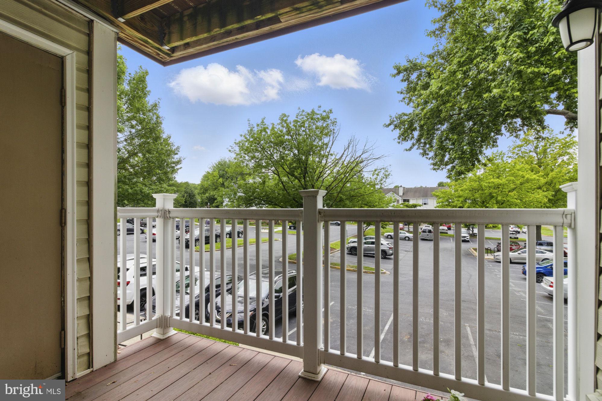 807 STRATFORD WAY E 1300E