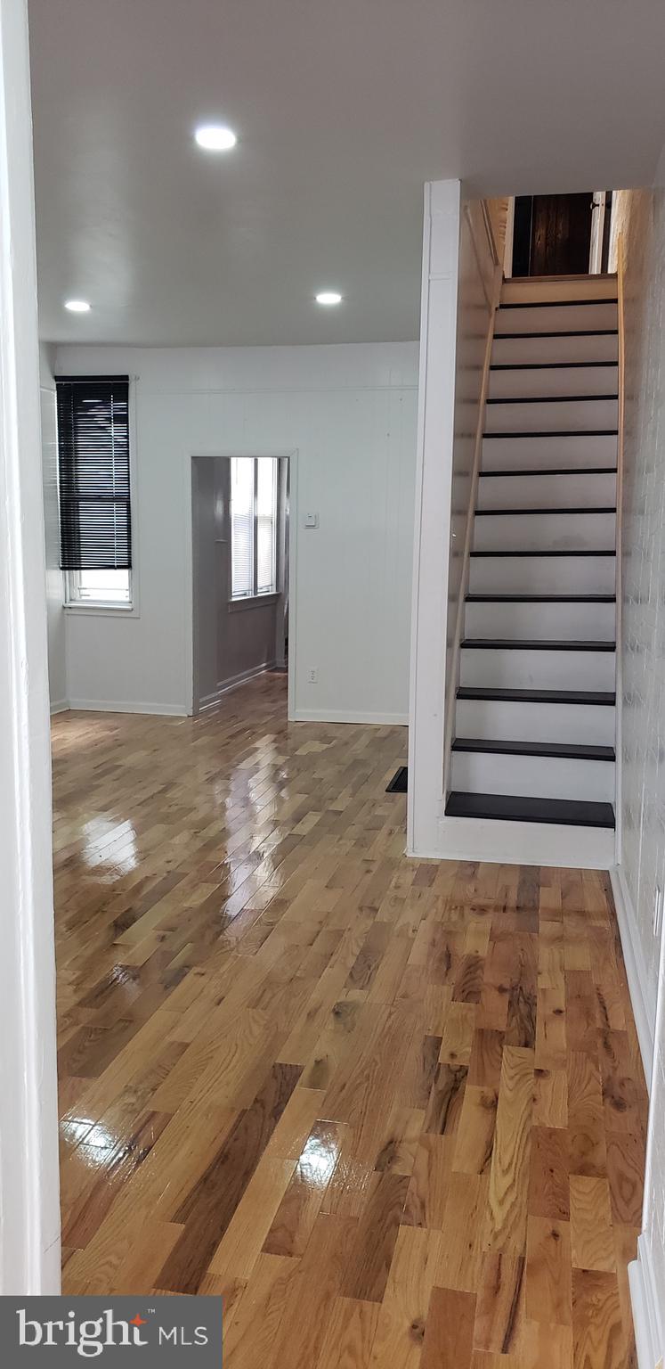 KENSINGTON - Residential