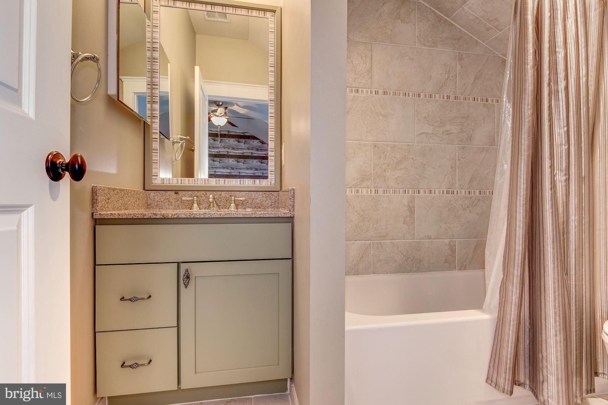 HILLWOOD - Residential