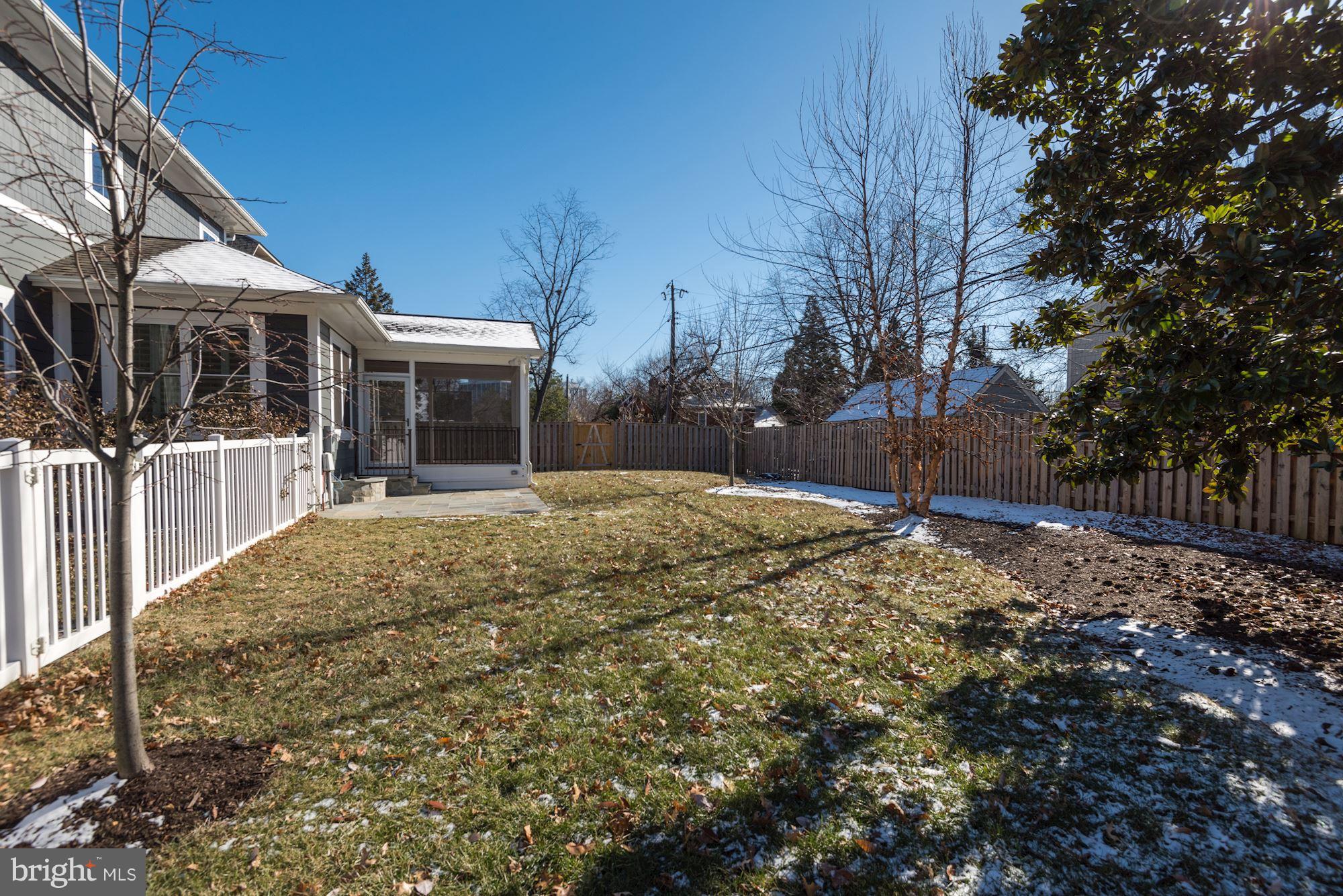 HILLWOOD - Residential