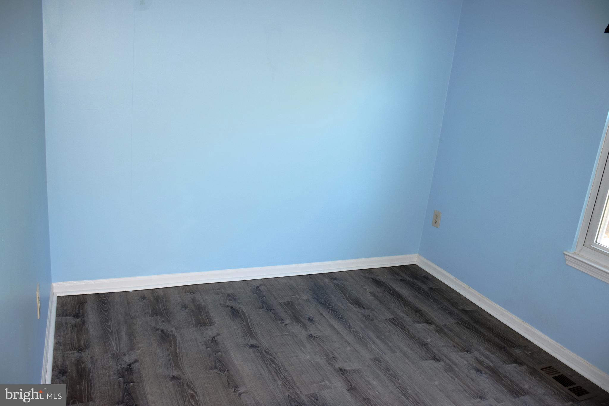 CALVERTON TOWNES - Residential