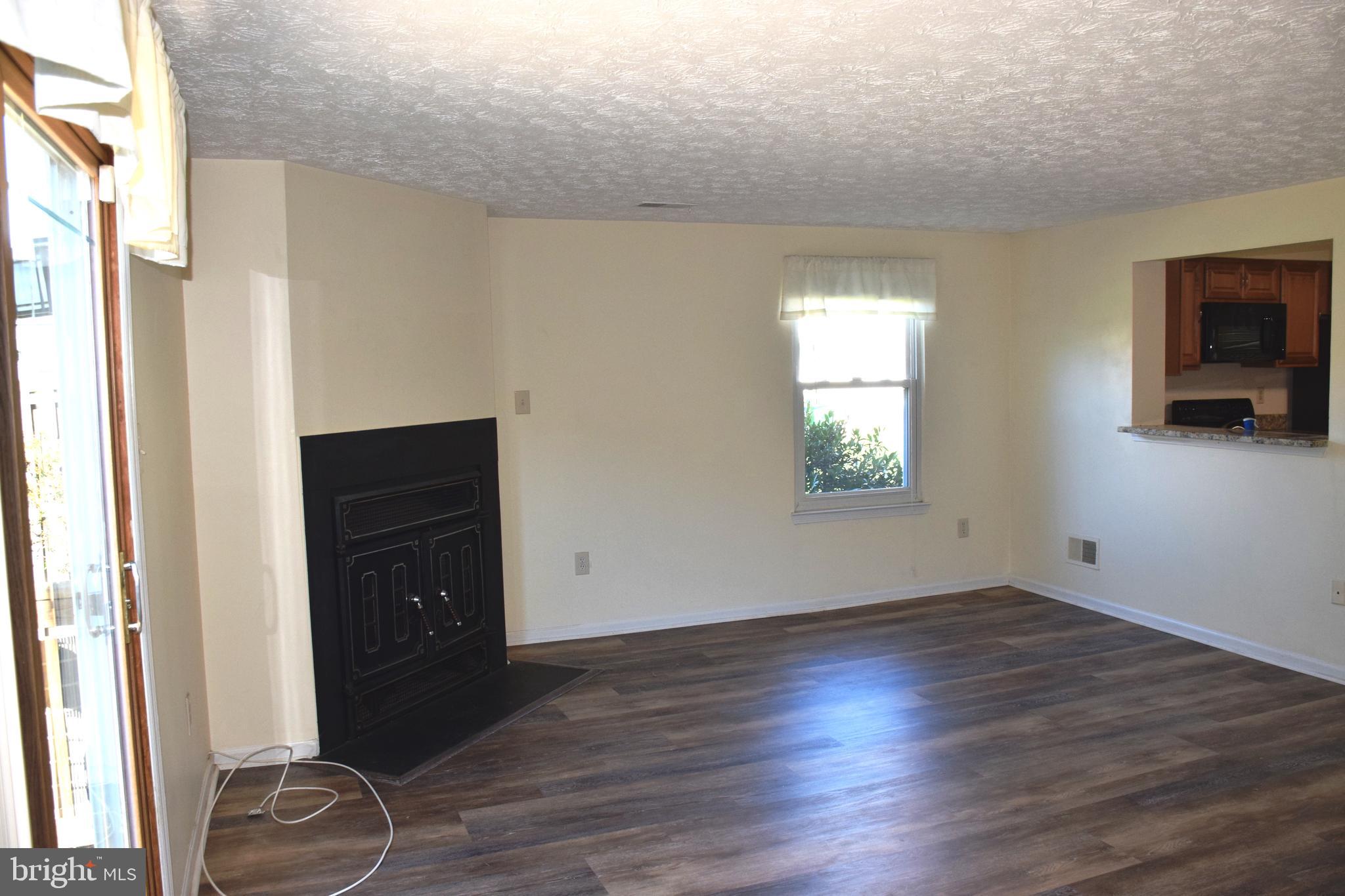 CALVERTON TOWNES - Residential