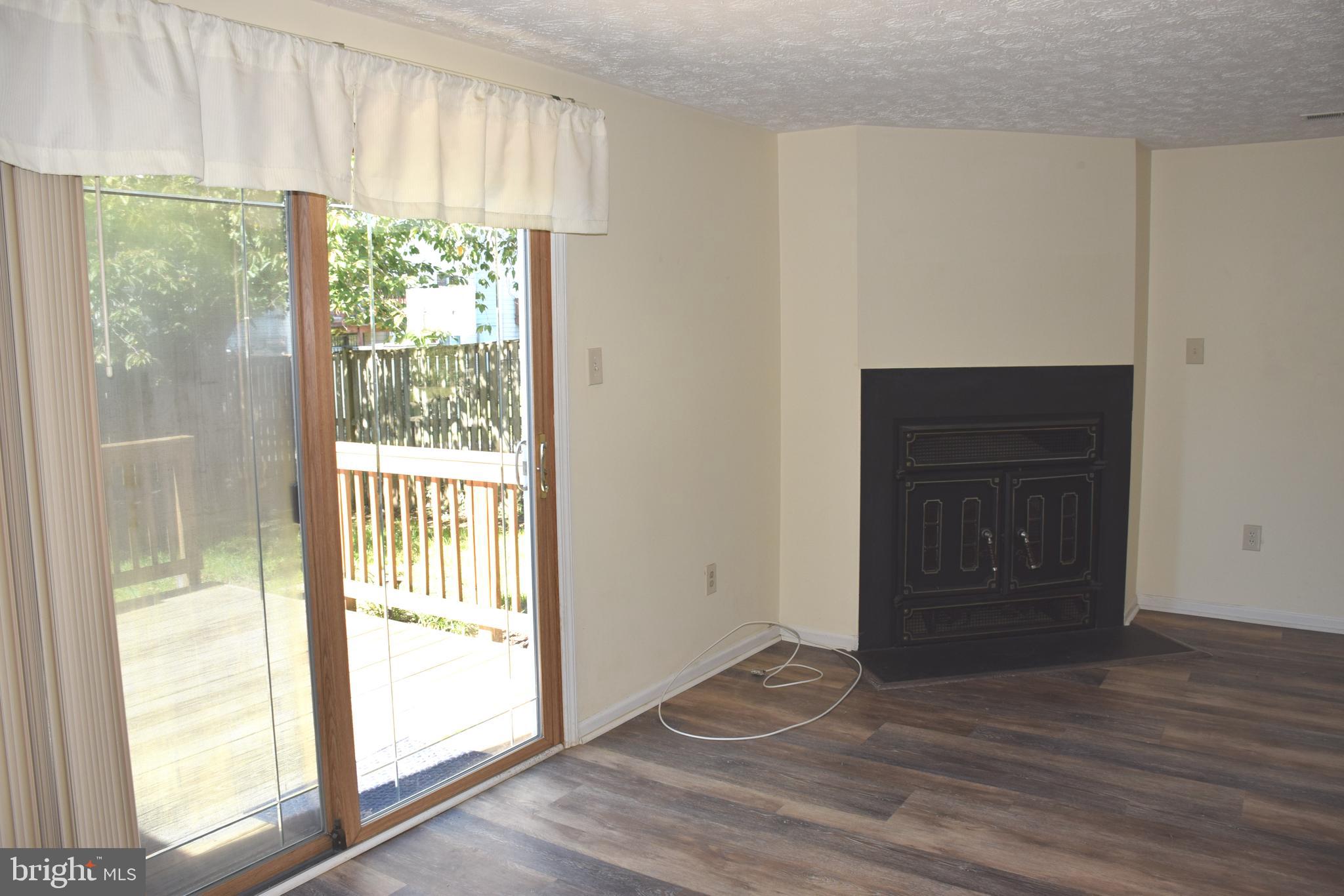 CALVERTON TOWNES - Residential