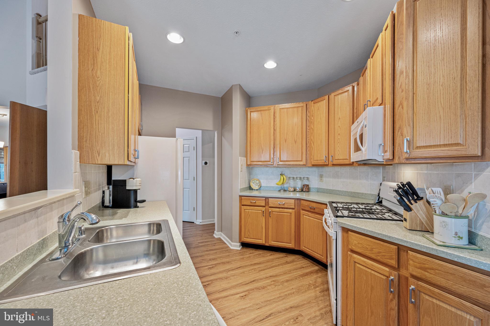 FURNACE HILLS - Residential