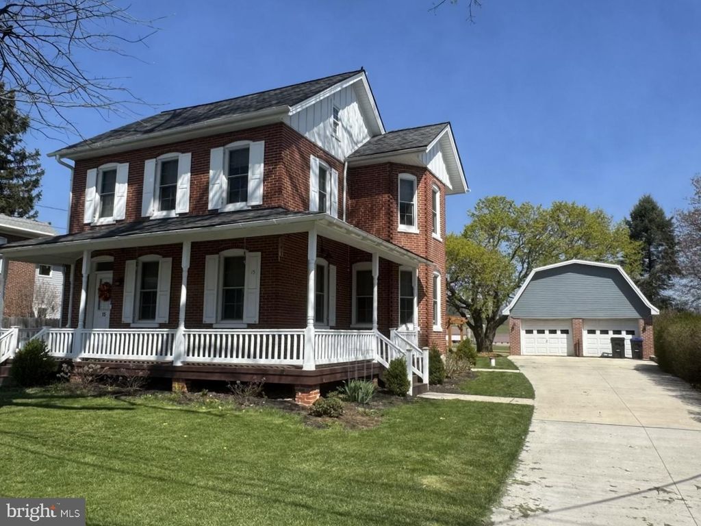 Photo of 15 N Kinzer Road, KINZERS, PA 17535 (MLS # PALA2086082)