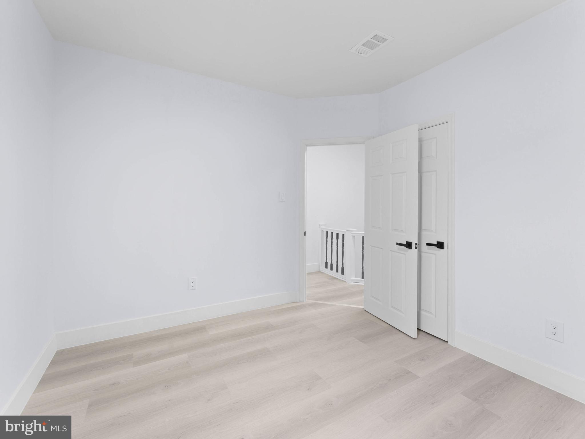 UNIVERSITY CITY - Residential