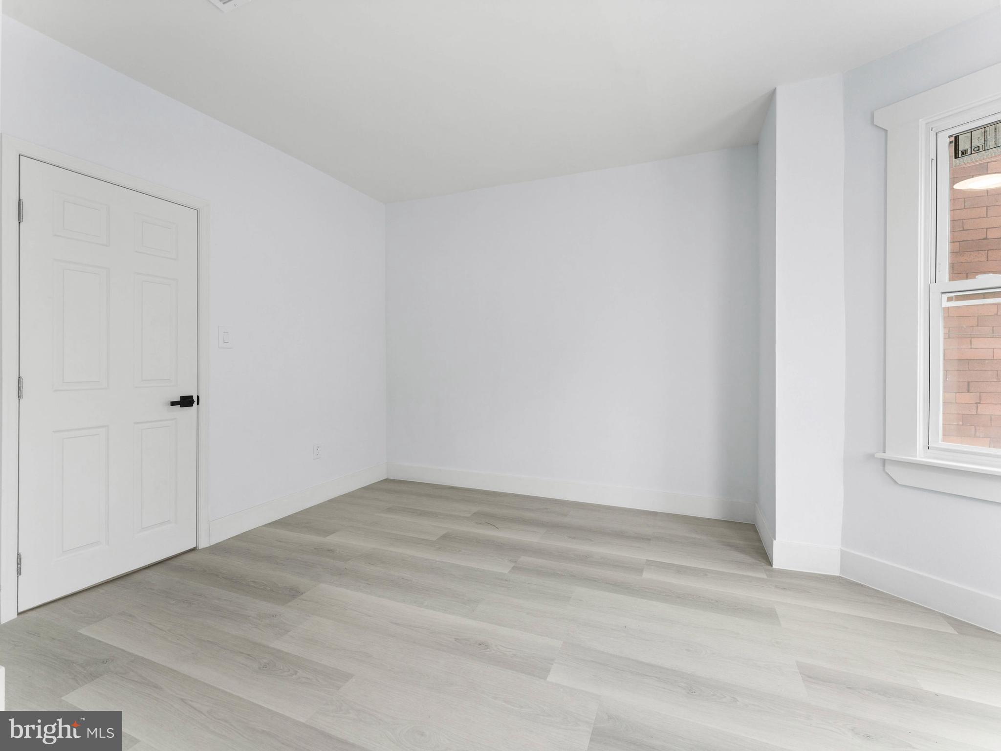 UNIVERSITY CITY - Residential