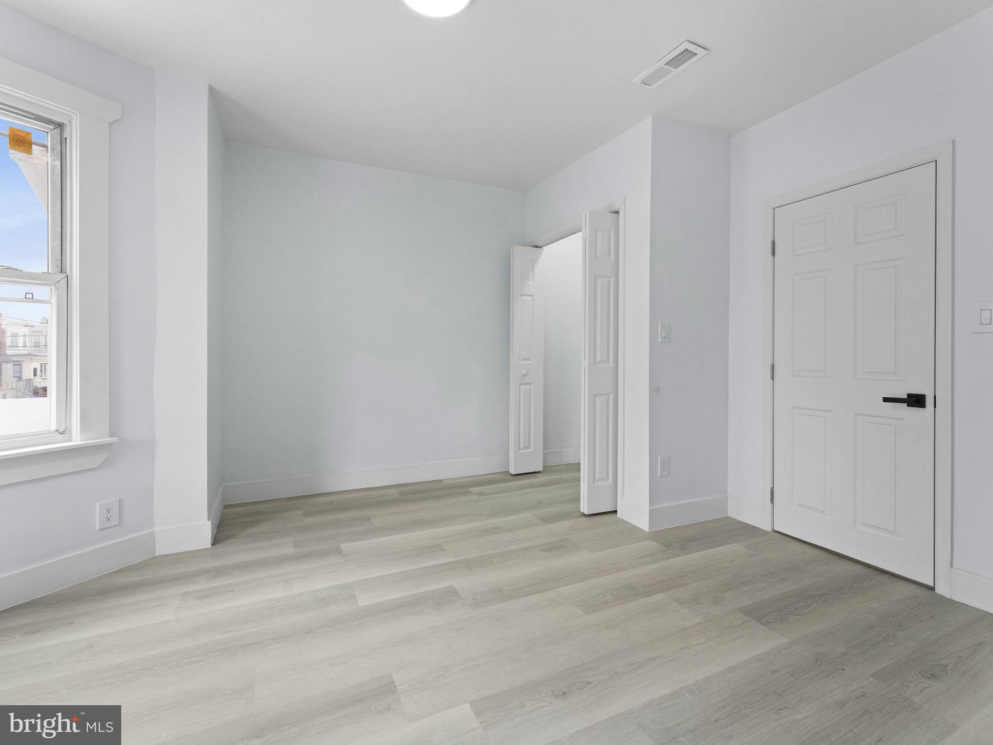 UNIVERSITY CITY - Residential