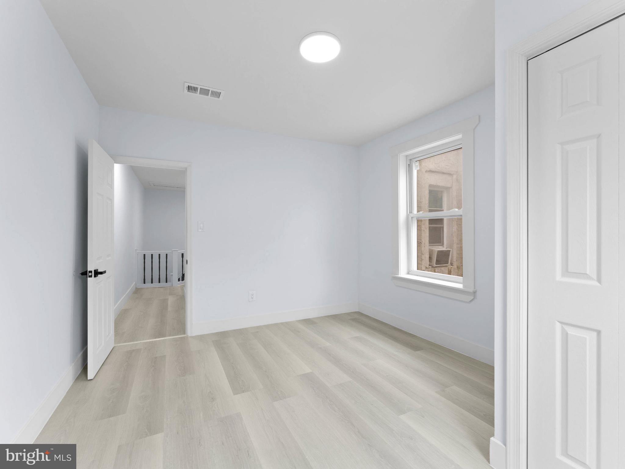 UNIVERSITY CITY - Residential