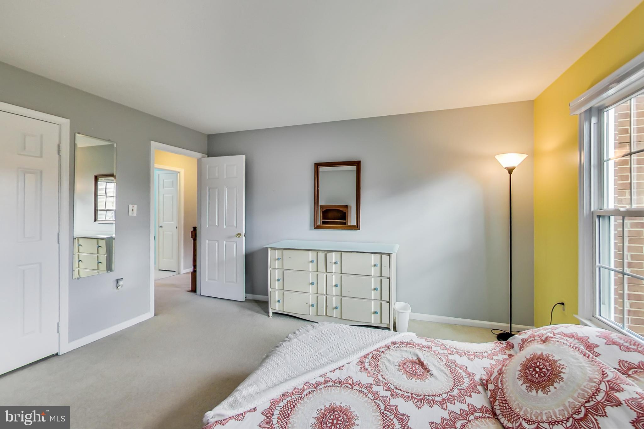 CHANTILLY HIGHLANDS - Residential