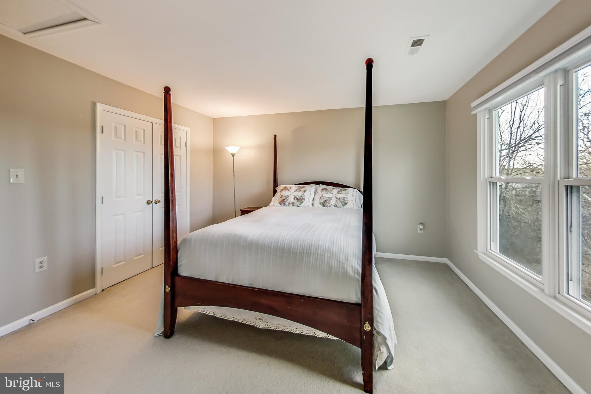 CHANTILLY HIGHLANDS - Residential