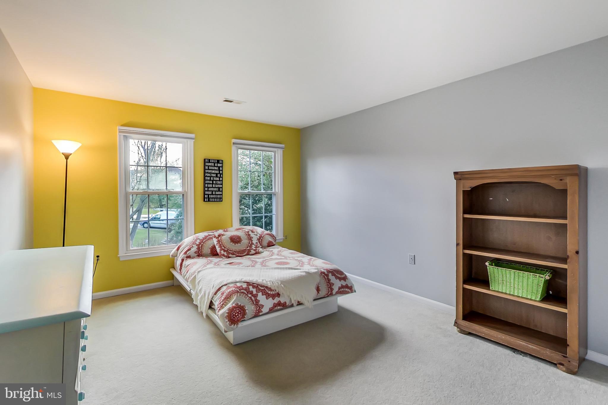 CHANTILLY HIGHLANDS - Residential