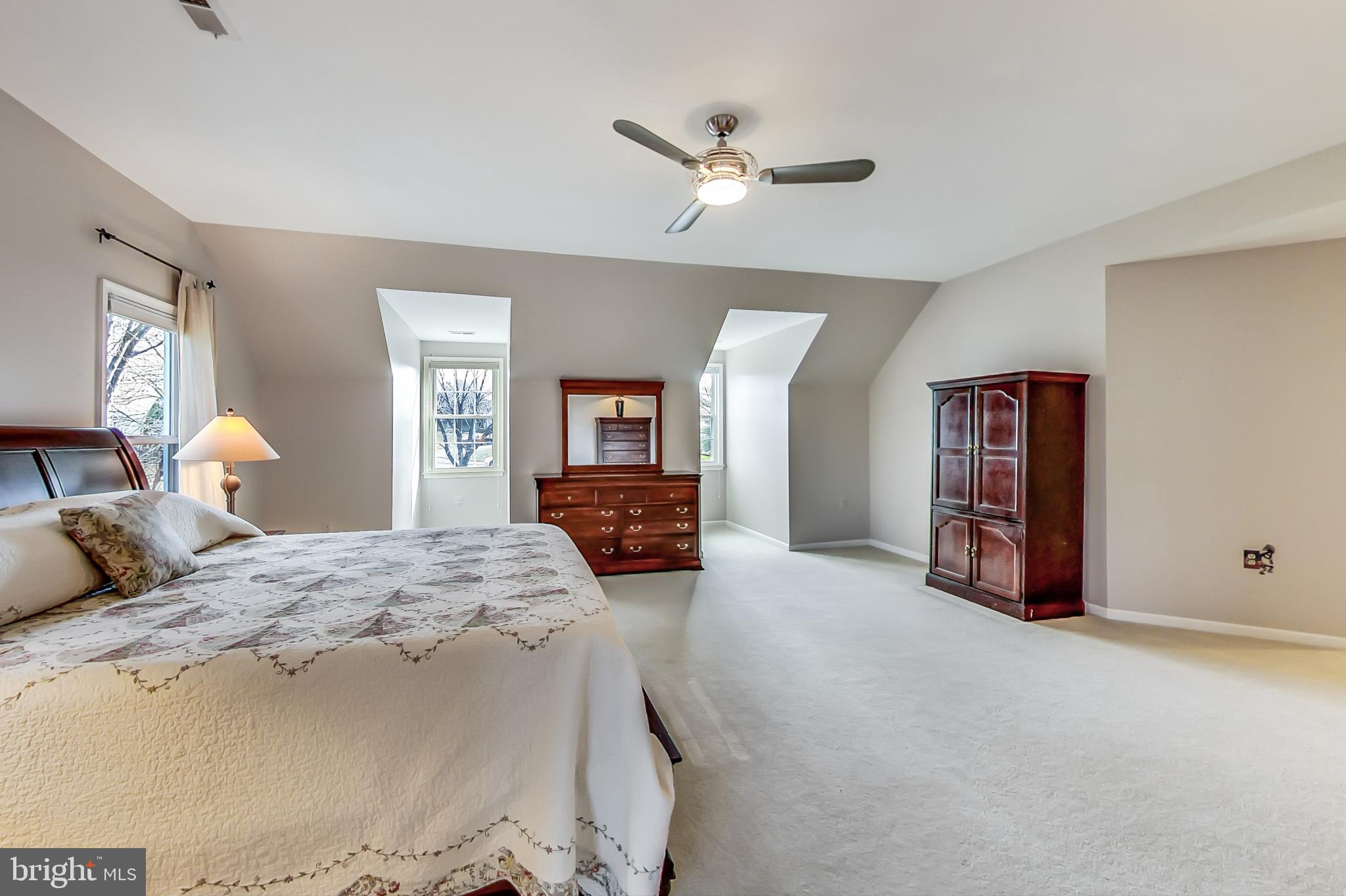 CHANTILLY HIGHLANDS - Residential