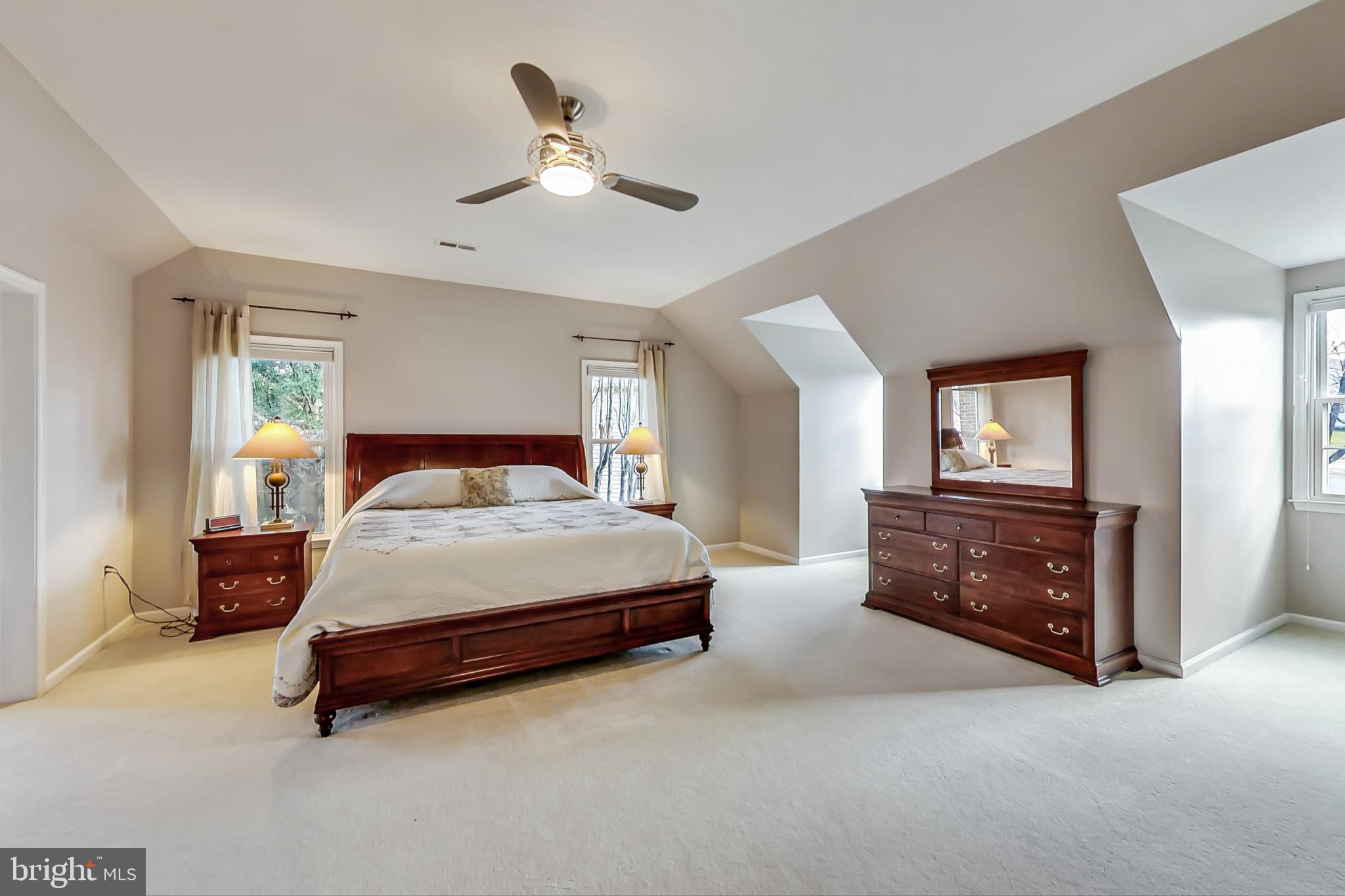 CHANTILLY HIGHLANDS - Residential