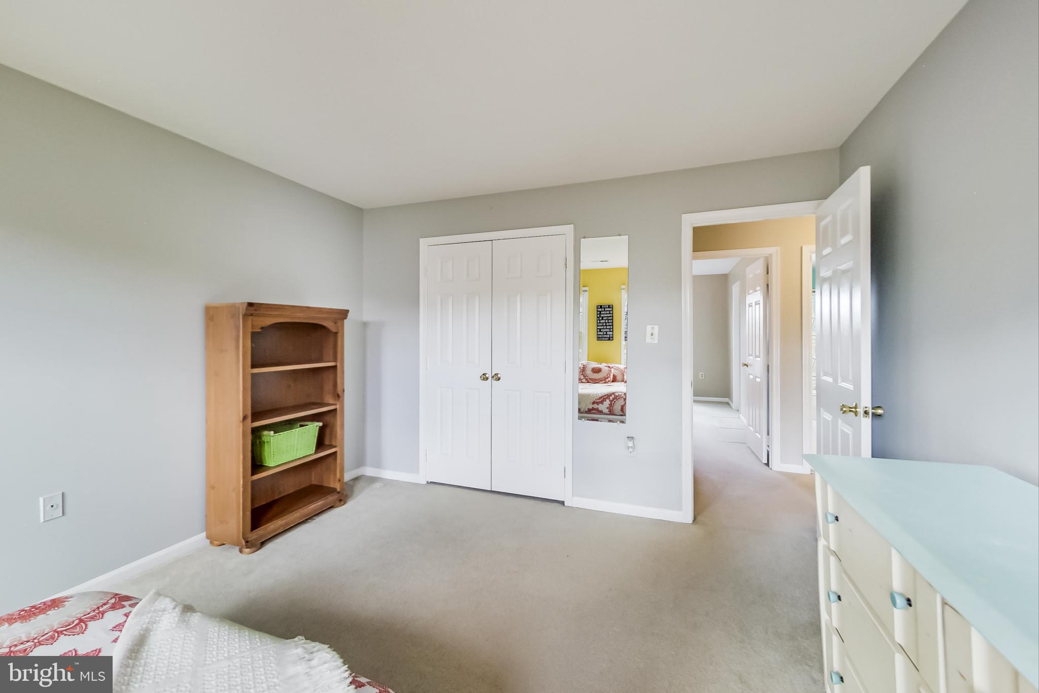 CHANTILLY HIGHLANDS - Residential