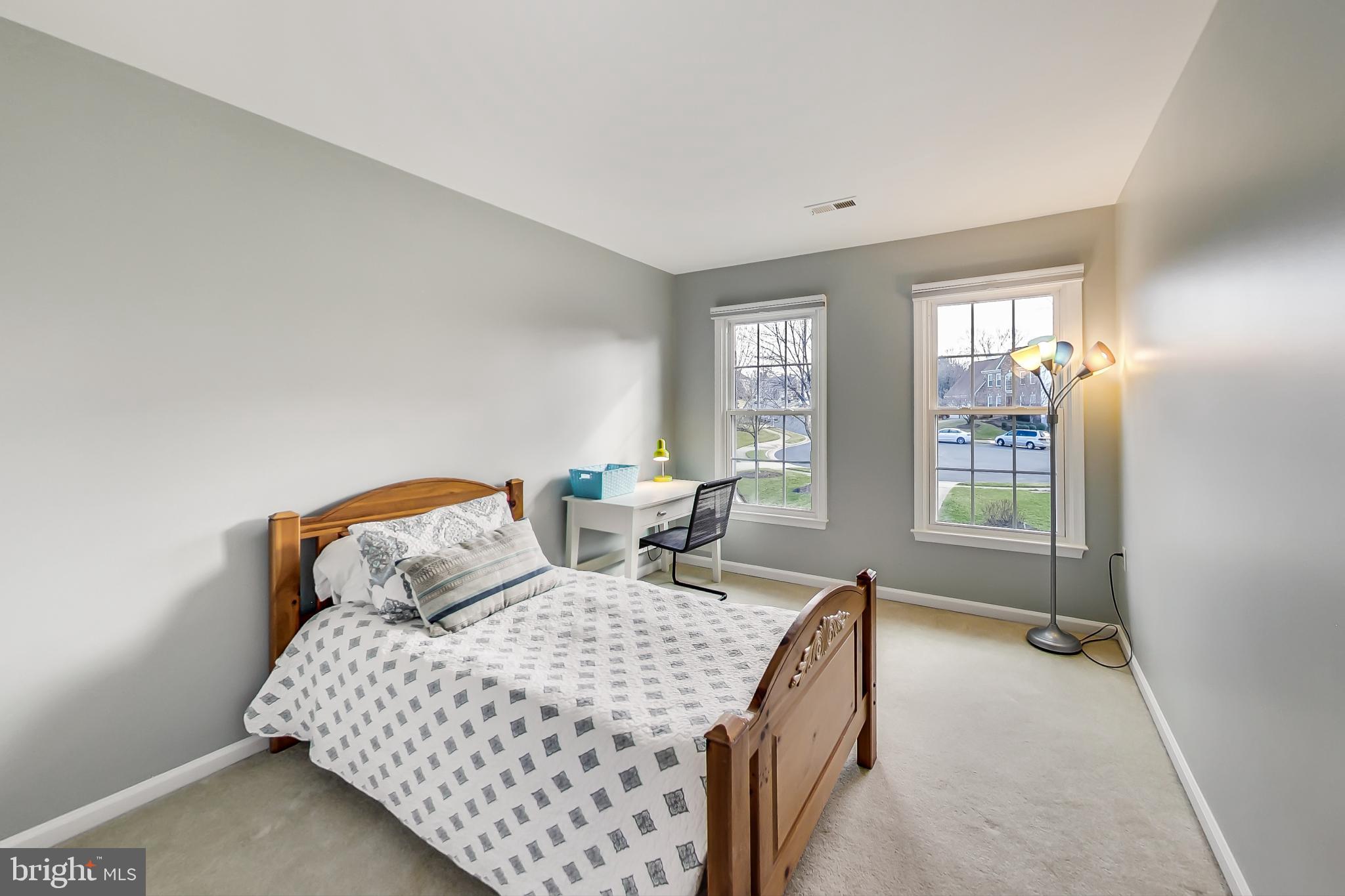 CHANTILLY HIGHLANDS - Residential