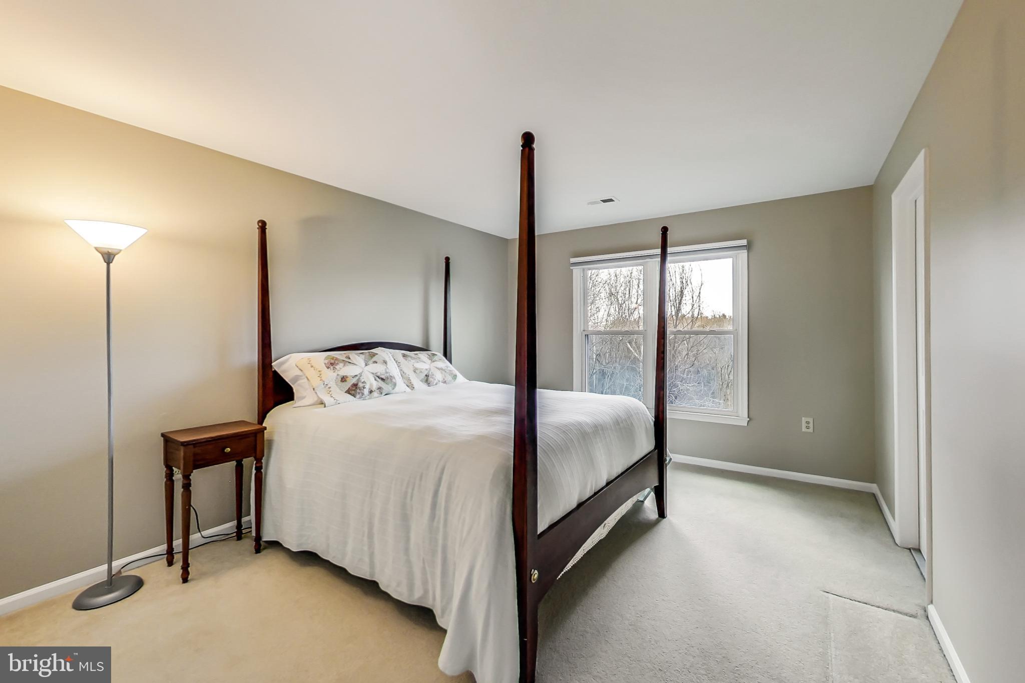 CHANTILLY HIGHLANDS - Residential