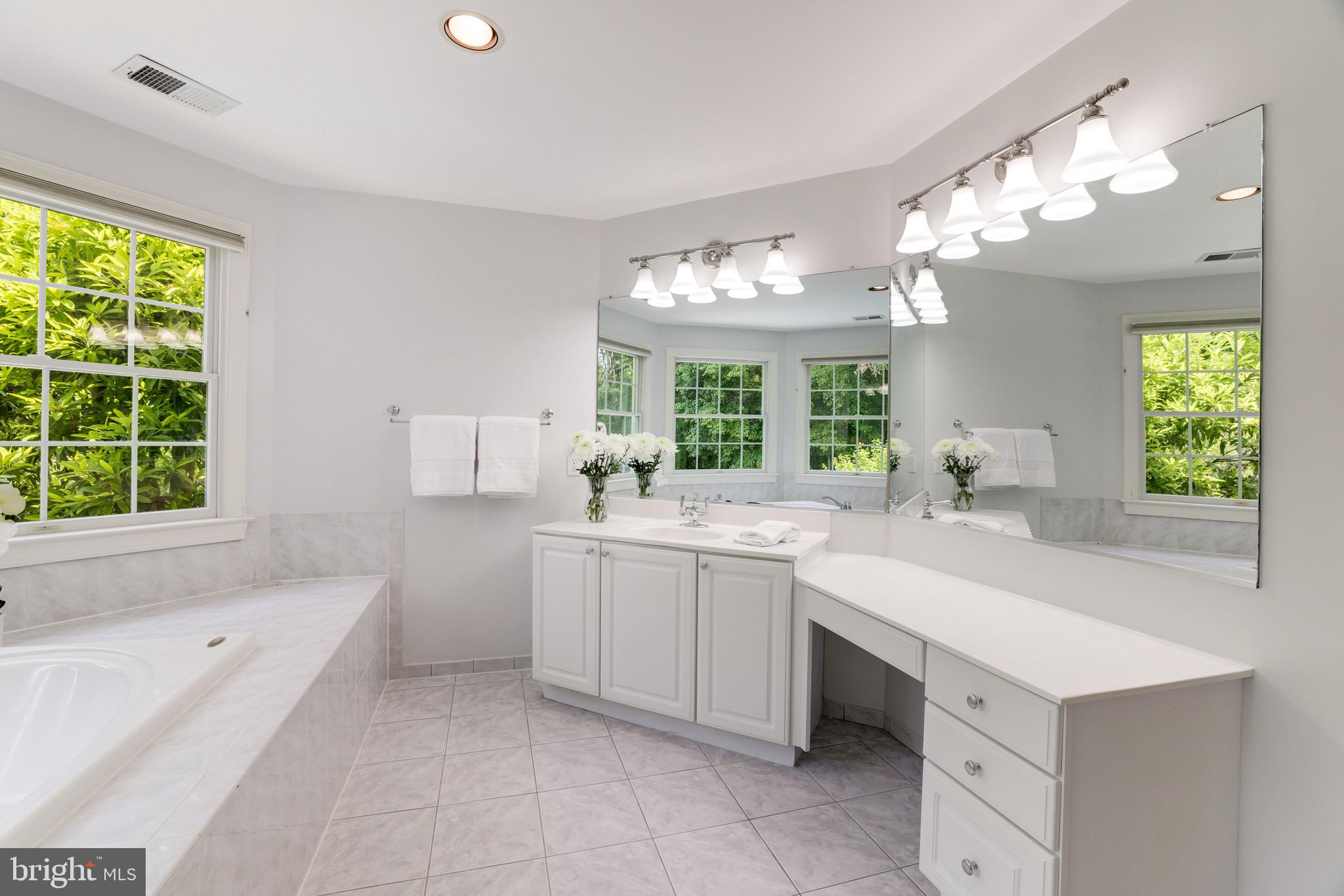 WOLFTRAP ESTATES - Residential