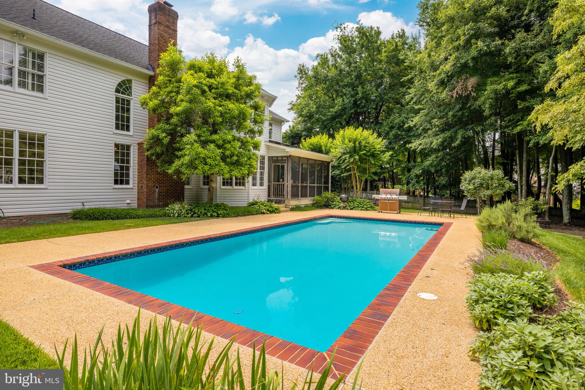 WOLFTRAP ESTATES - Residential