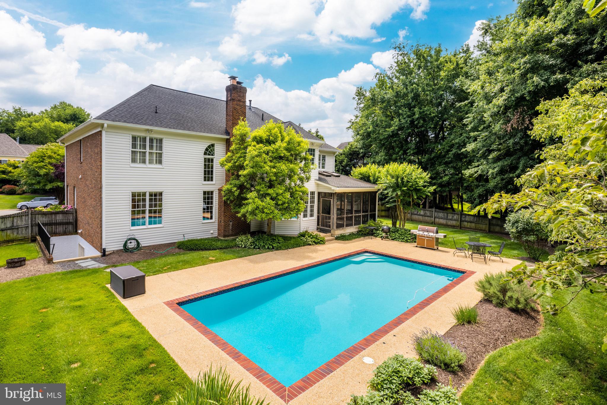 WOLFTRAP ESTATES - Residential