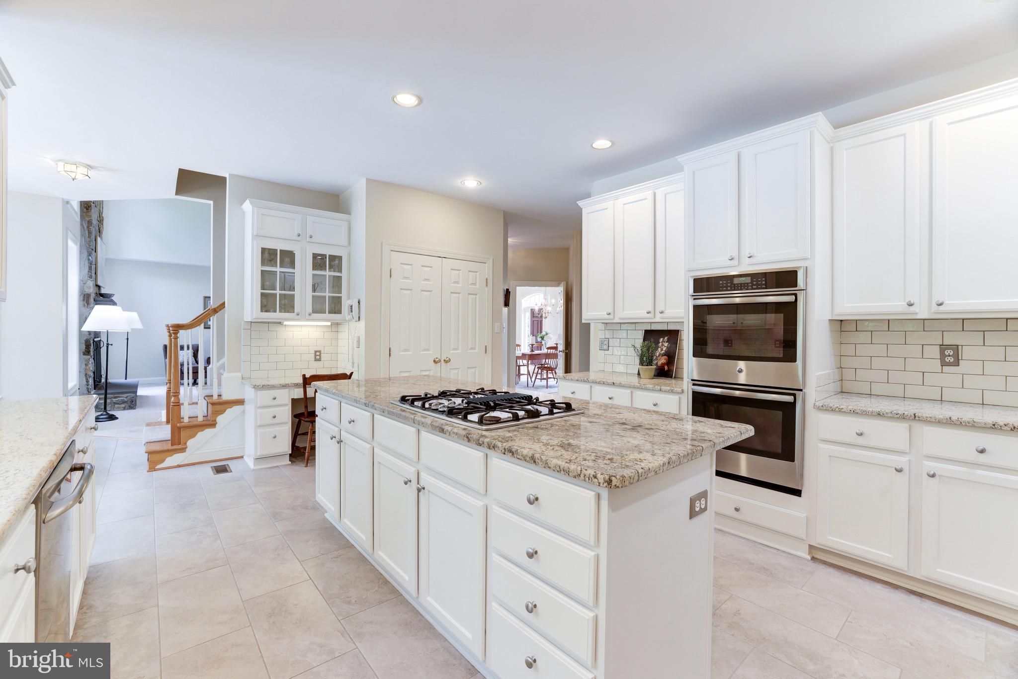 WOLFTRAP ESTATES - Residential