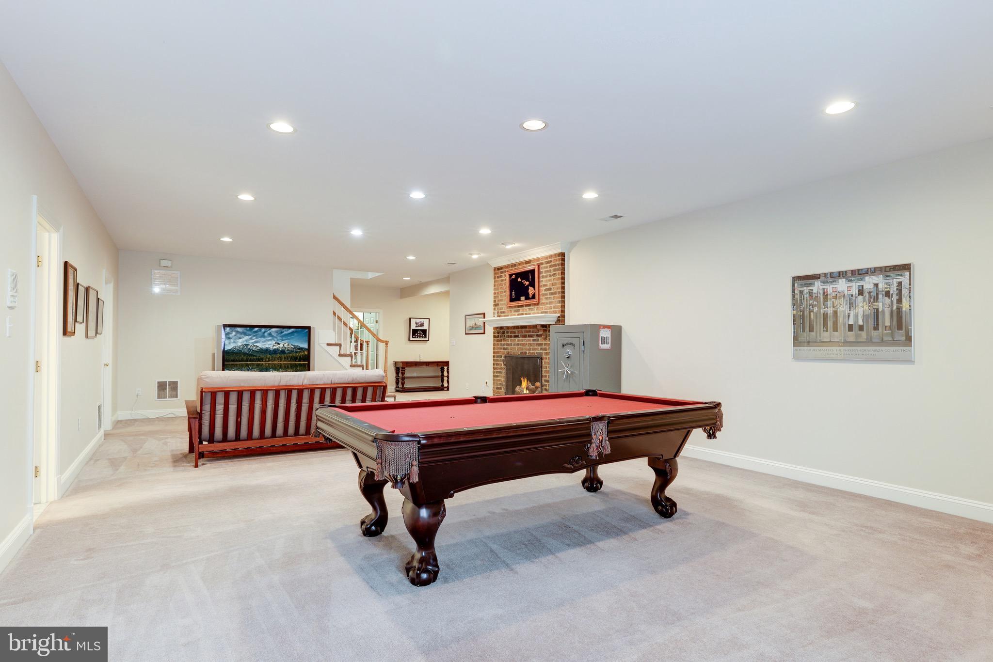 WOLFTRAP ESTATES - Residential