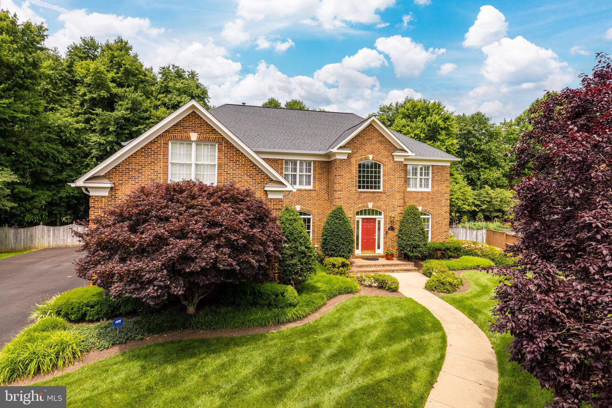 WOLFTRAP ESTATES - Residential