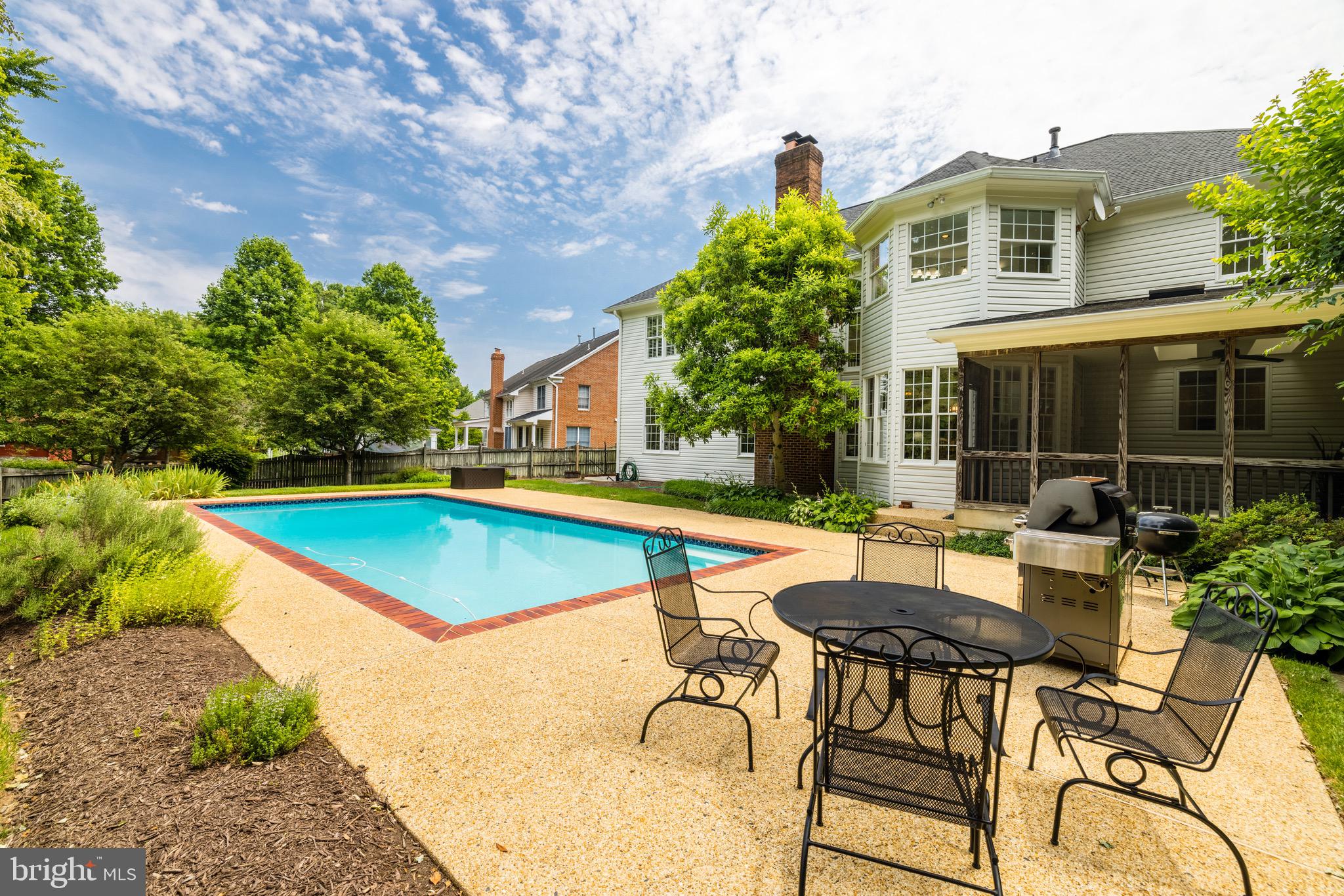 WOLFTRAP ESTATES - Residential