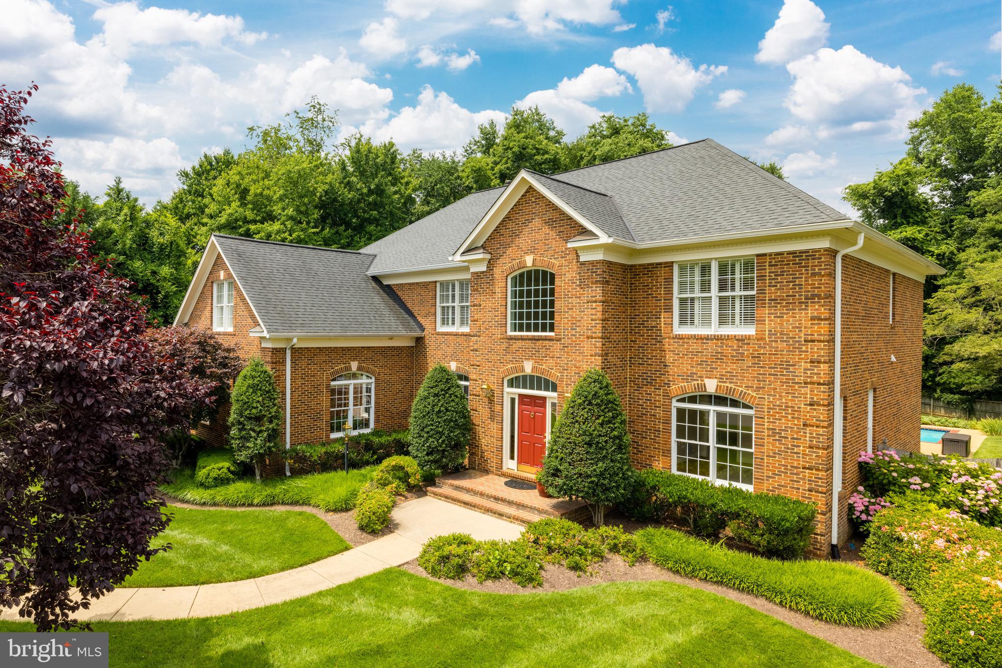 WOLFTRAP ESTATES - Residential