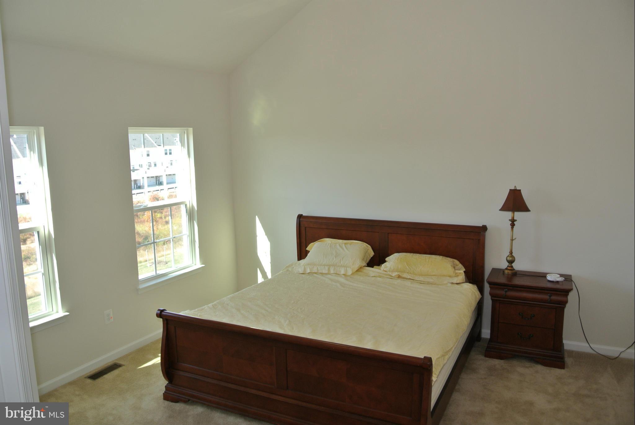 RAINCLIFFE CENTER - Residential Lease