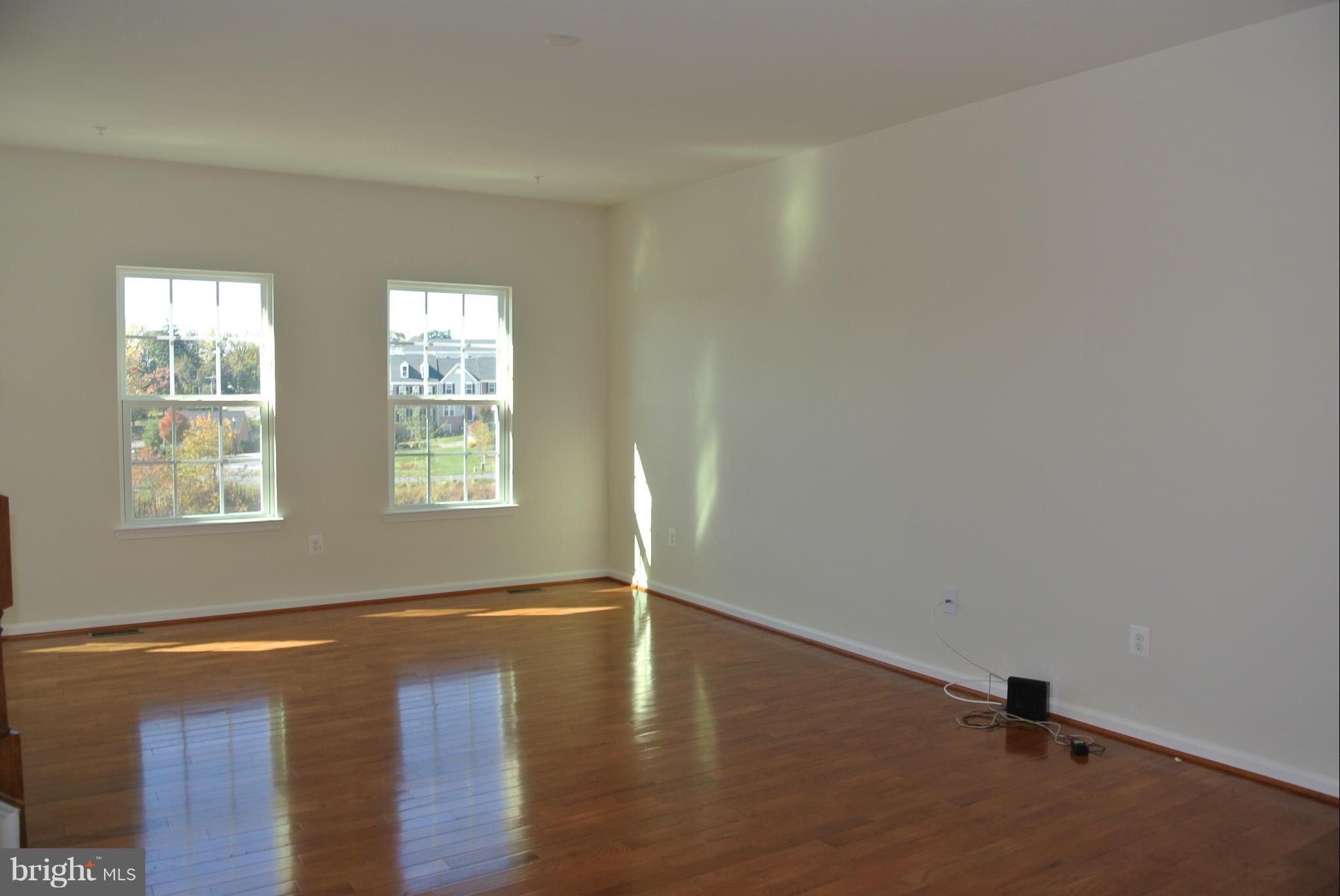 RAINCLIFFE CENTER - Residential Lease