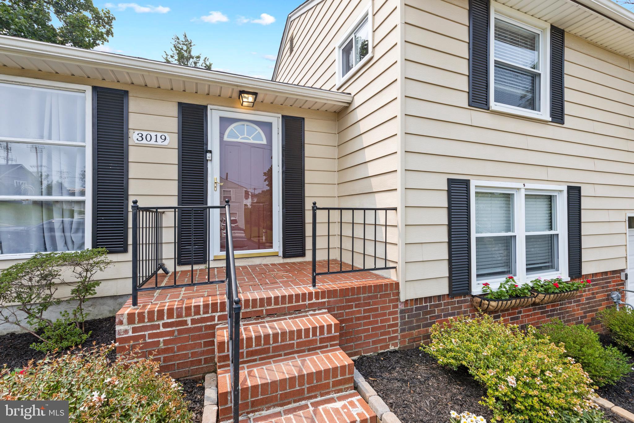 THORNEWOOD PARK - Residential