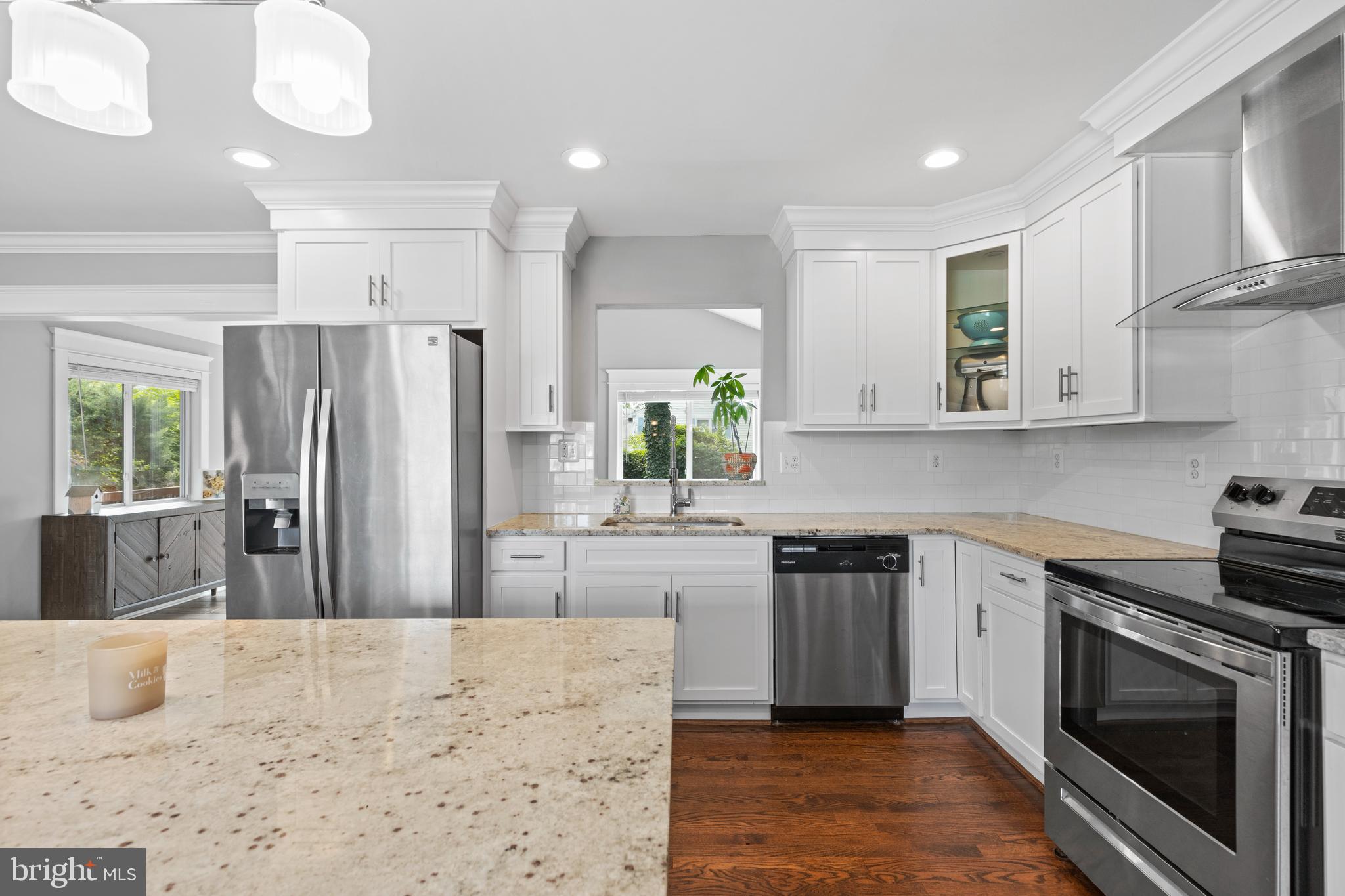 THORNEWOOD PARK - Residential