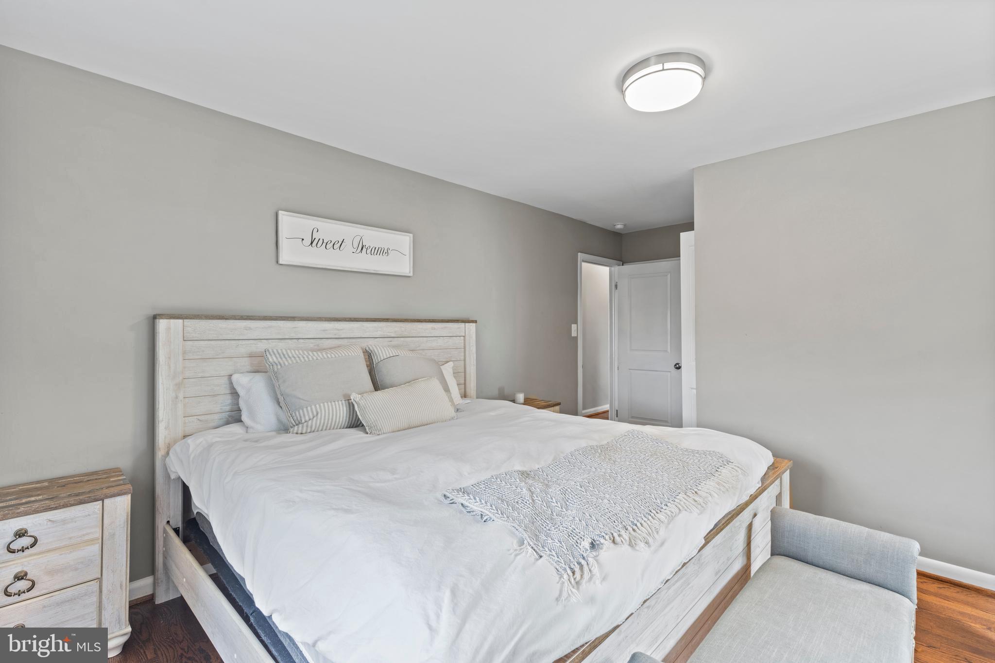 THORNEWOOD PARK - Residential