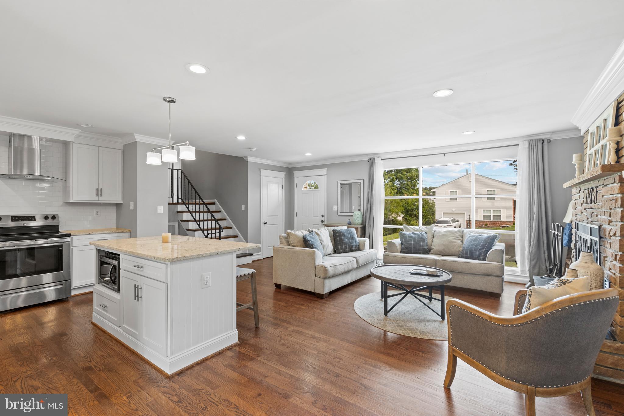 THORNEWOOD PARK - Residential