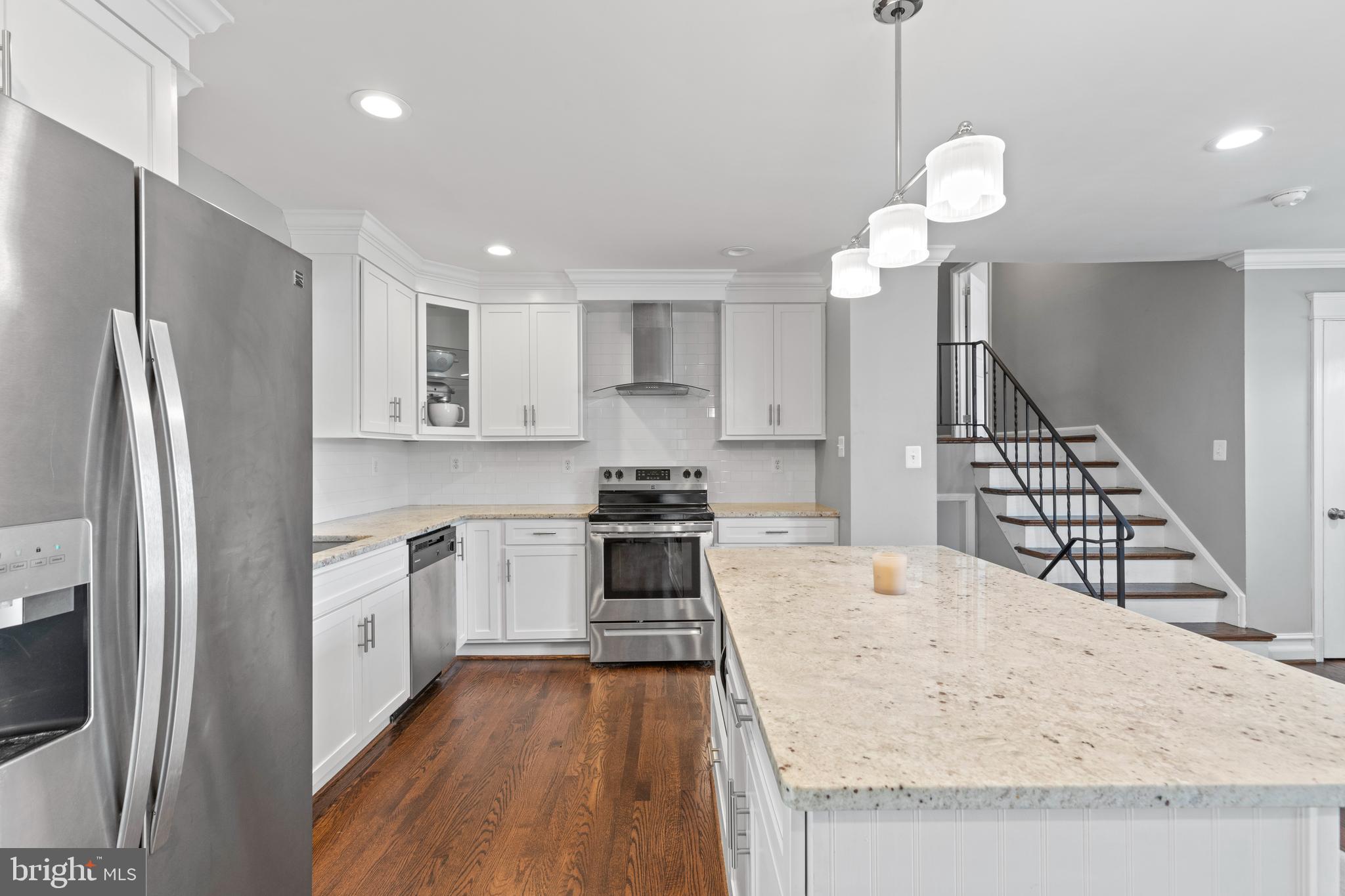 THORNEWOOD PARK - Residential