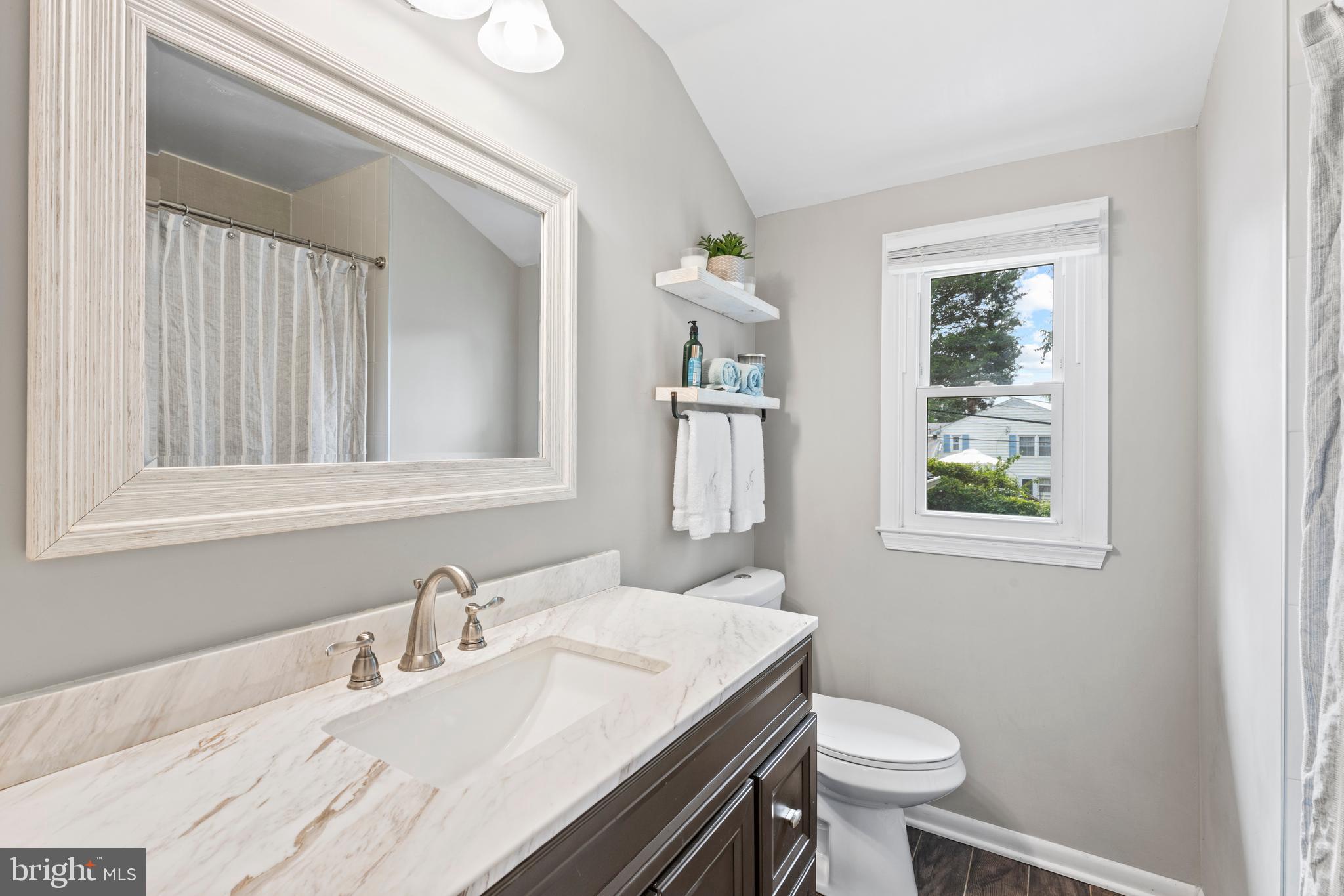 THORNEWOOD PARK - Residential