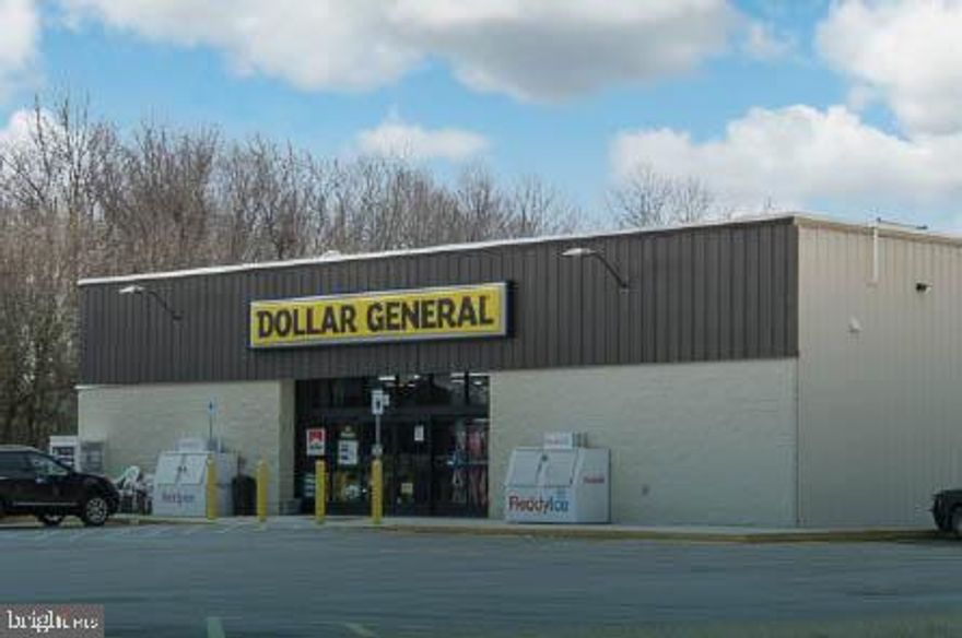 Dollar General single tenant NNN Investment.  Newly constructed in 2022, with Corporate Guaranteed lease, this is an Absolute NNN investment, with no Landlord responsibilities.  Direct highway access from US Route 30 (York Road) gives this location excellent visibility.