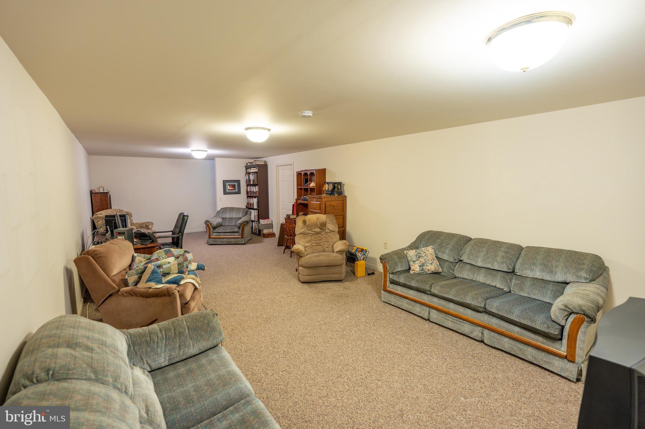 MOUNTAIN STREAM VILLAGE - Residential