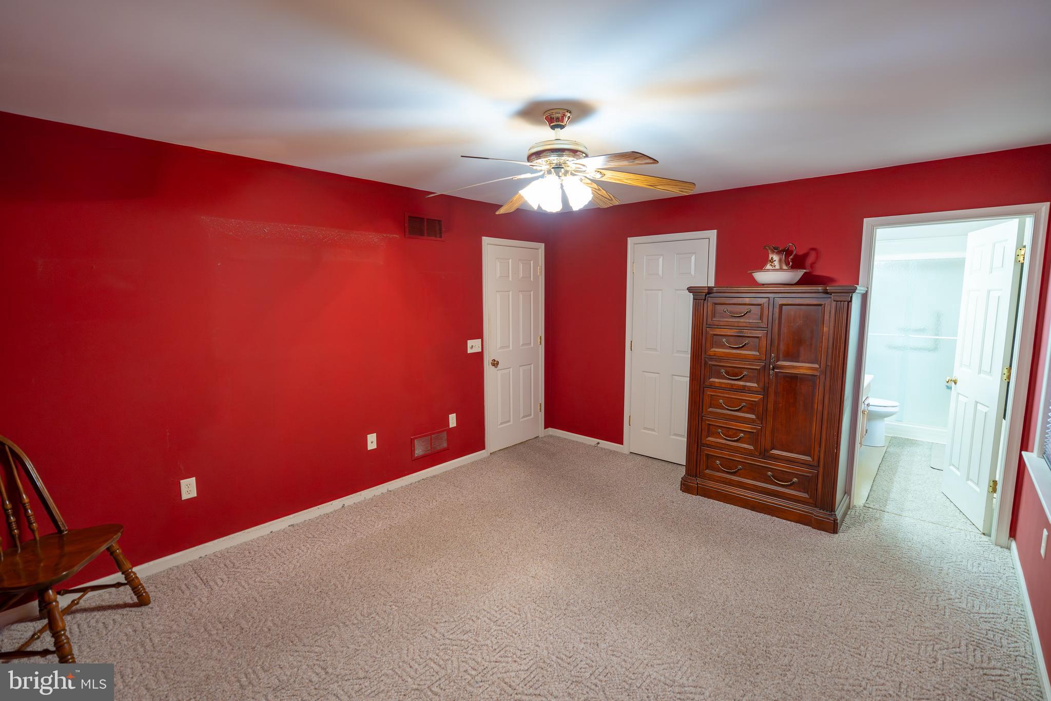 MOUNTAIN STREAM VILLAGE - Residential