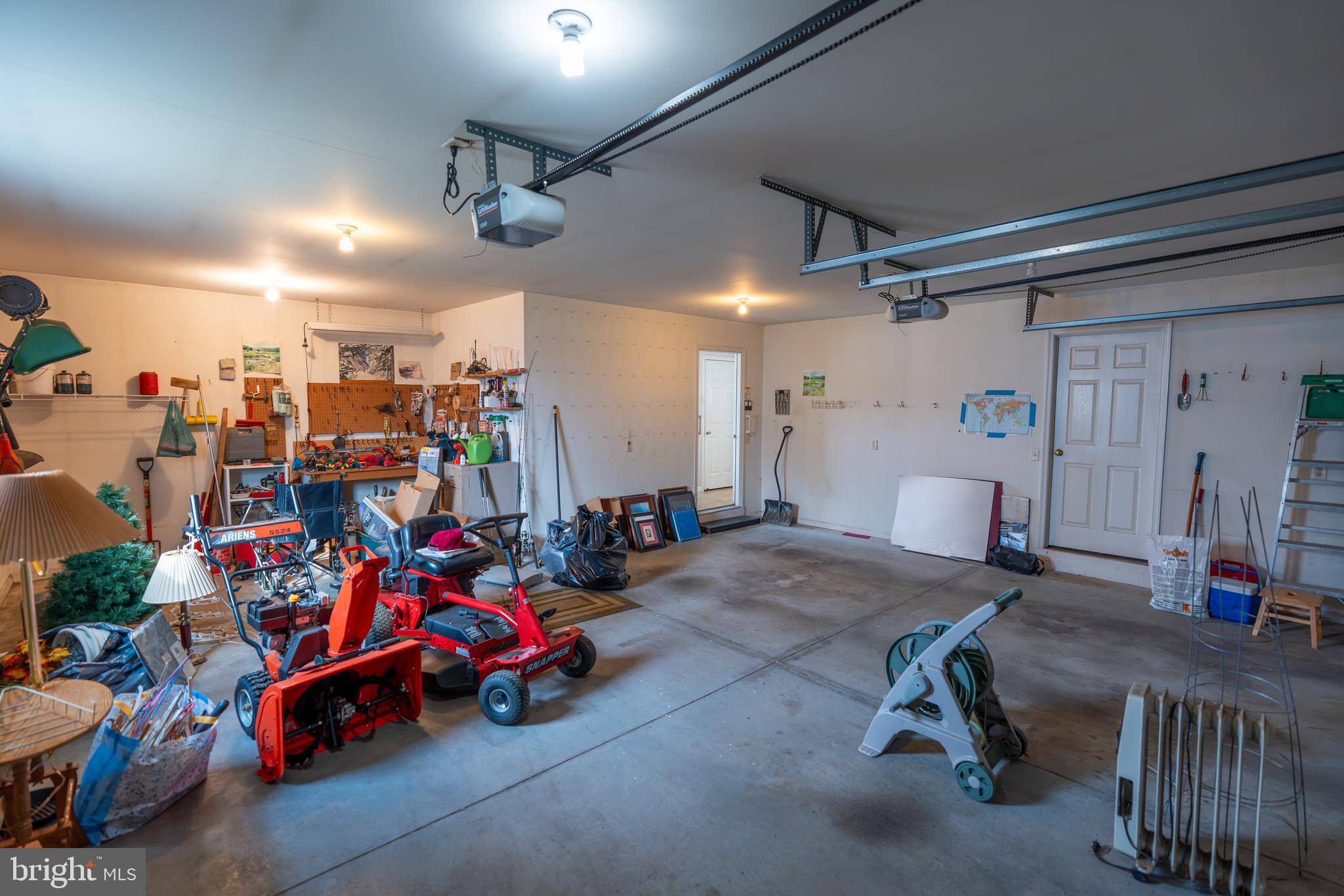 MOUNTAIN STREAM VILLAGE - Residential