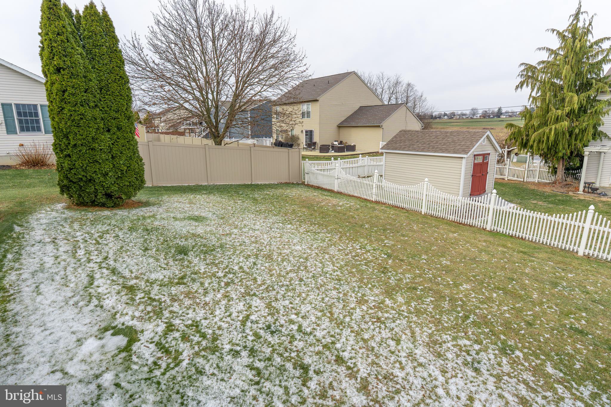 MOUNTAIN STREAM VILLAGE - Residential