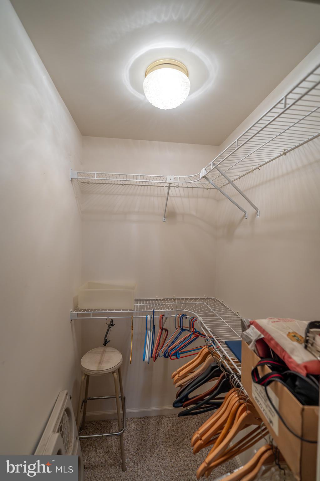 MOUNTAIN STREAM VILLAGE - Residential