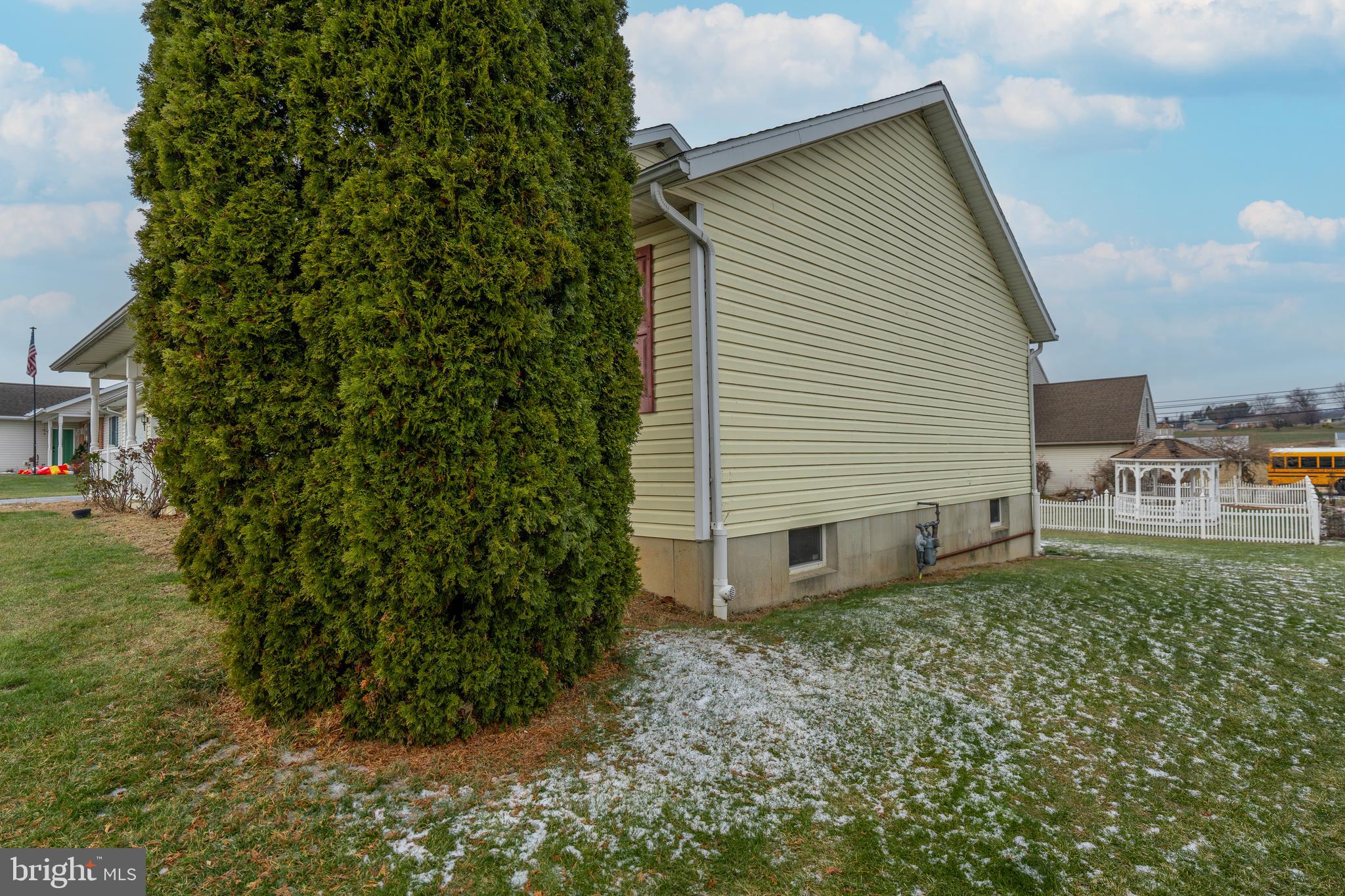 MOUNTAIN STREAM VILLAGE - Residential