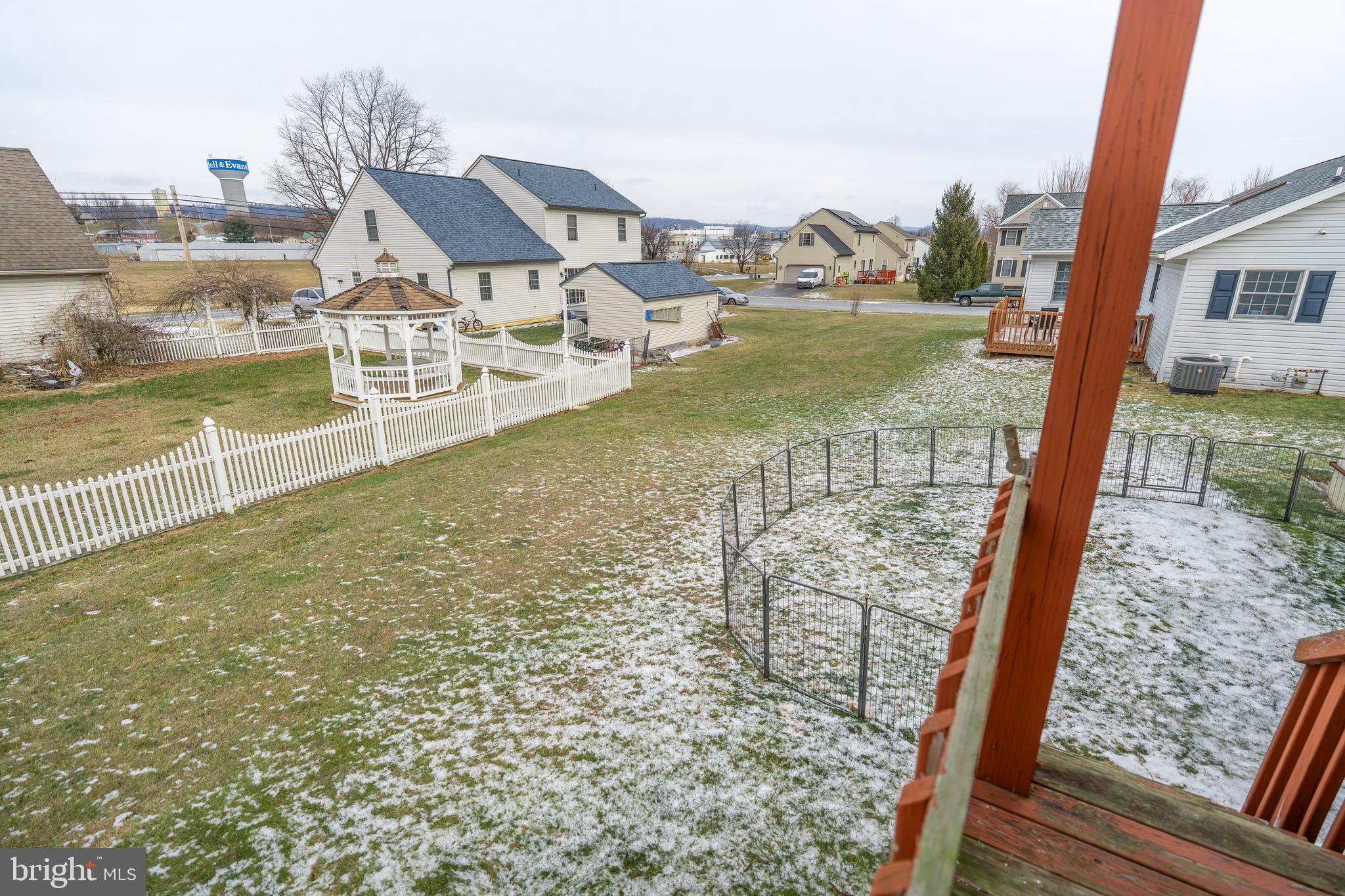 MOUNTAIN STREAM VILLAGE - Residential