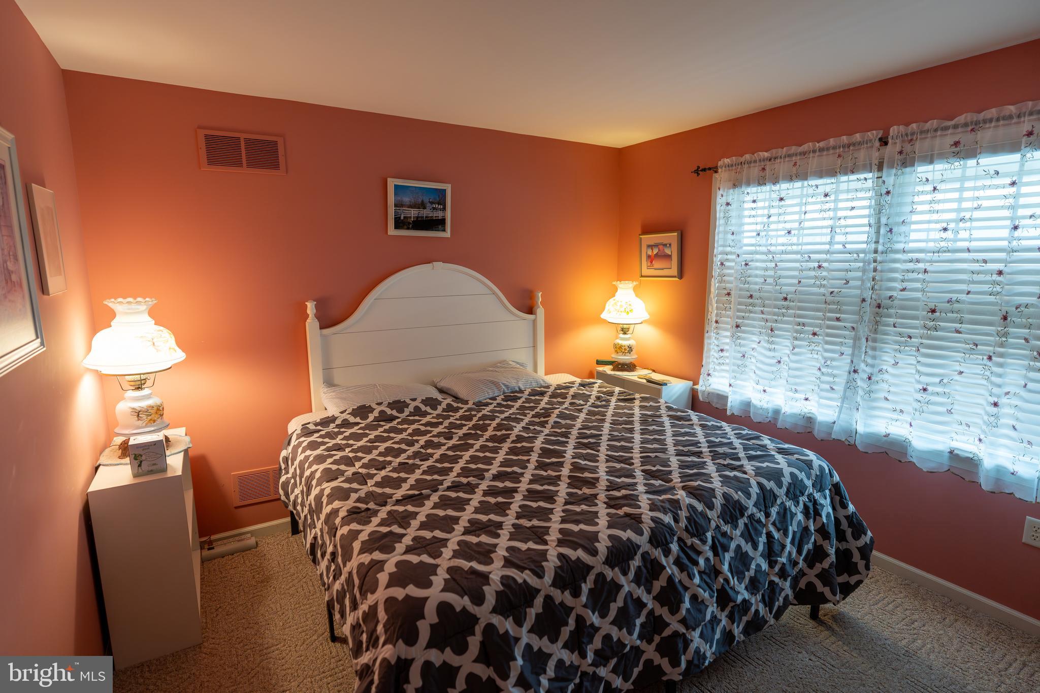 MOUNTAIN STREAM VILLAGE - Residential