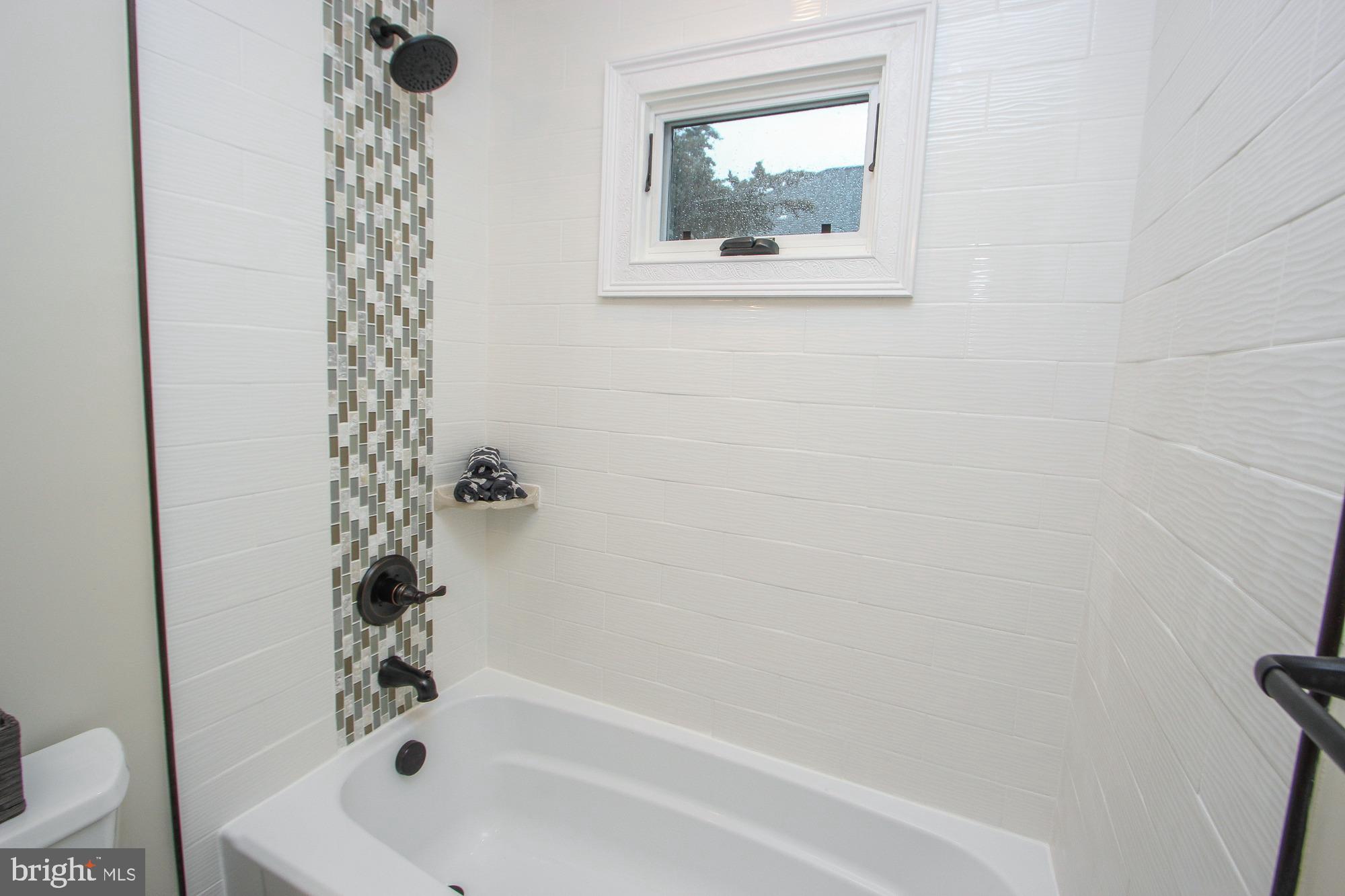 BROYHILL CREST - Residential