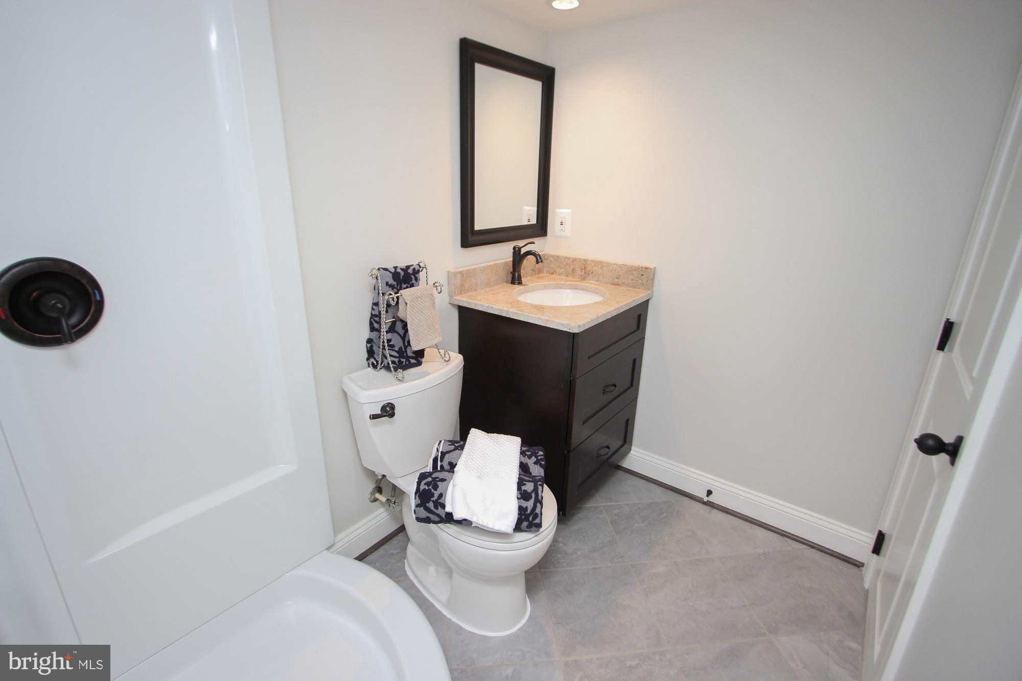 BROYHILL CREST - Residential